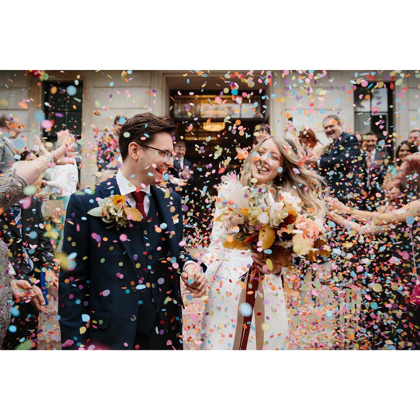 Happy New Year gang. I hope yours went off with a bang.
.
A frame from Gill and James&rsquo; London wedding. A perfect day, with brilliant people. A forever fave for sure. 
.
.
#wedding #weddingday #londonwedding #weddinginspo #weddinginspiration #lo