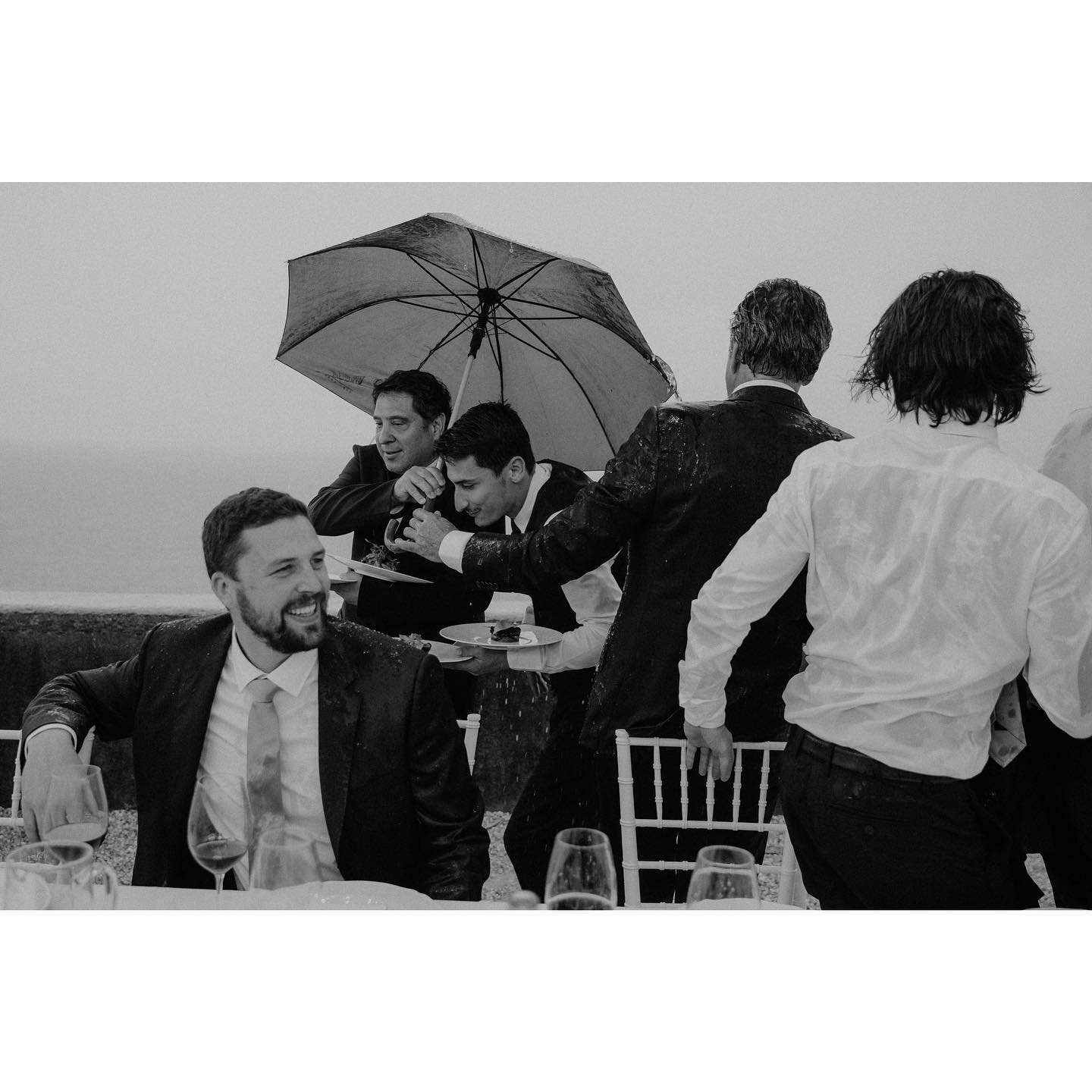 Just a spot of rain in Lake Como, nothing to worry about. The show must go on and all that 😎
.
.
#weddingday #italywedding #italyweddingphotographer #destinationwedding #destinationweddingphotographer #italianwedding #lakecomowedding #lakecomoweddin