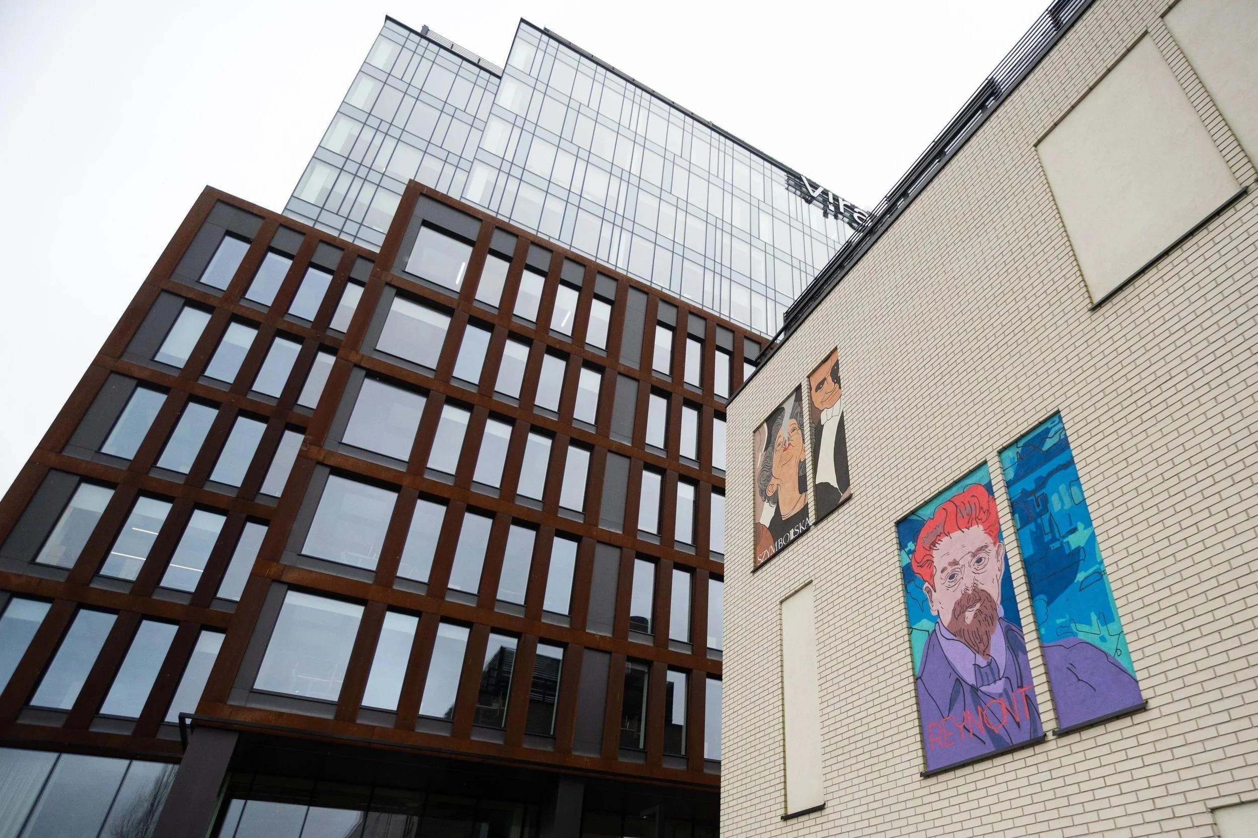 Odsłonięcie muralu Władysława Reymonta w Monopolis