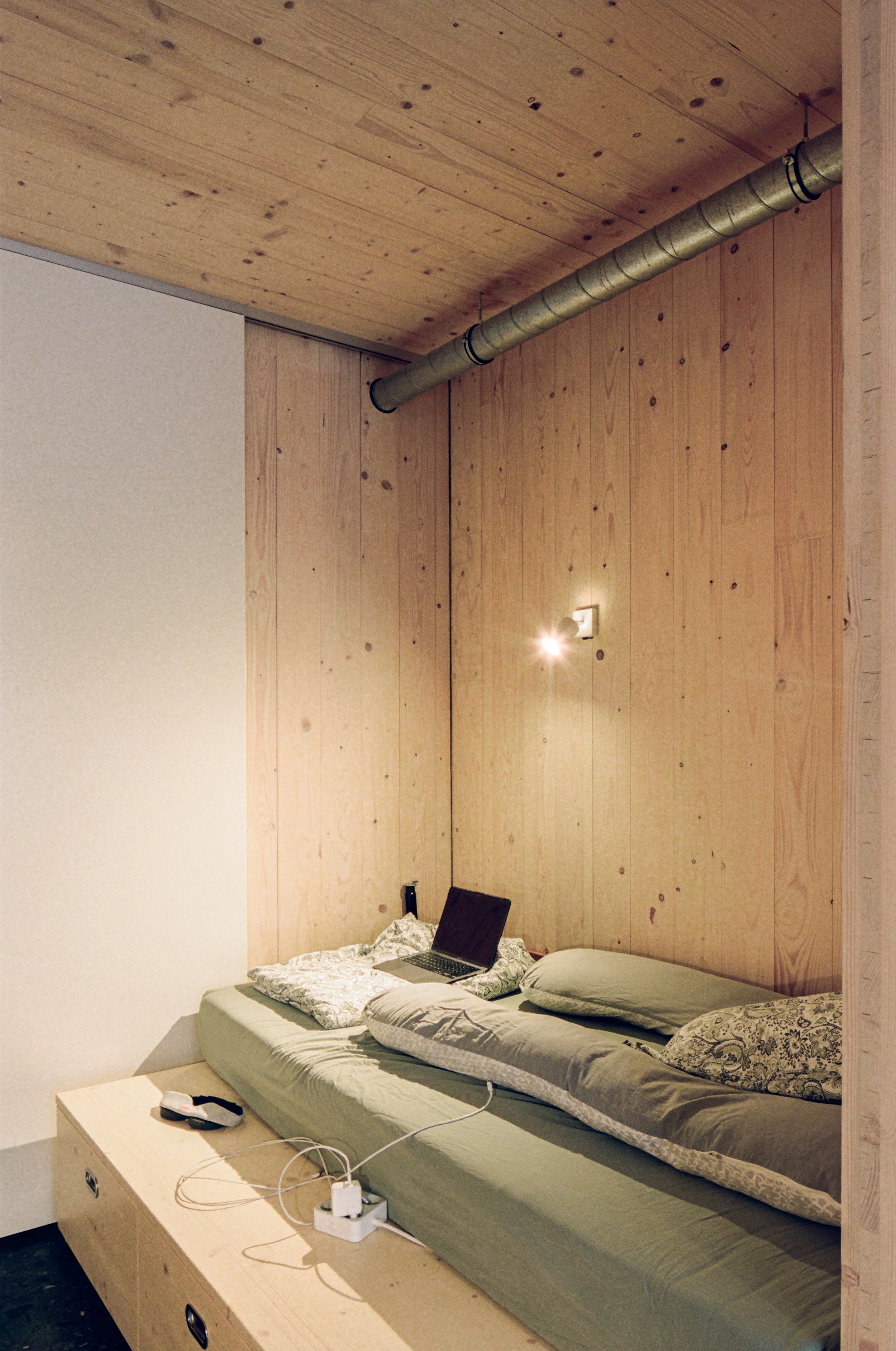 HRMT_Hinterhaus_Berlin_JPG_LOWRES_0006.jpg