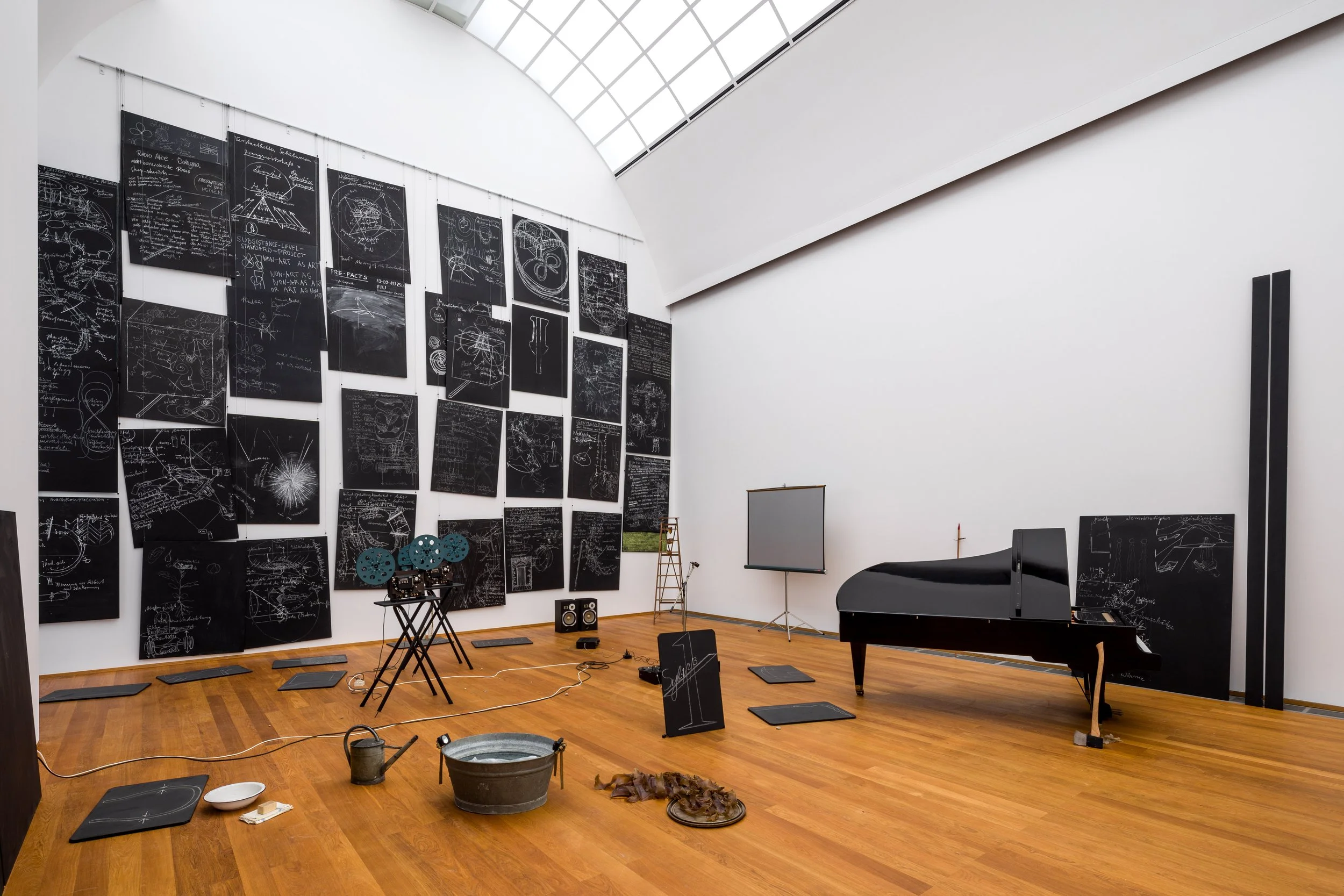HBF_JOSEPHBEUYS_LaForgia_JPEGs_HIGHRES_3.jpg