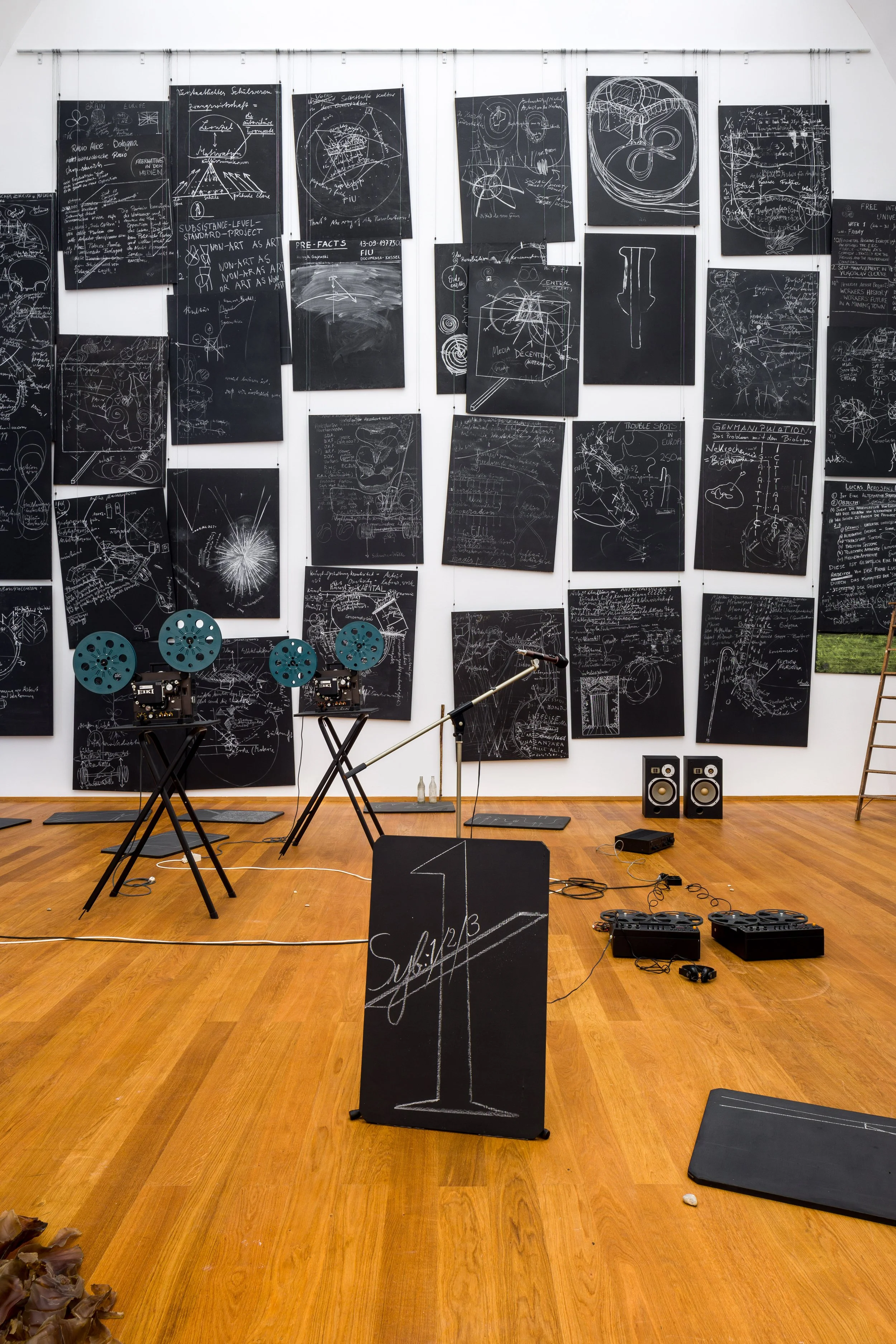 HBF_JOSEPHBEUYS_LaForgia_JPEGs_HIGHRES_5.jpg