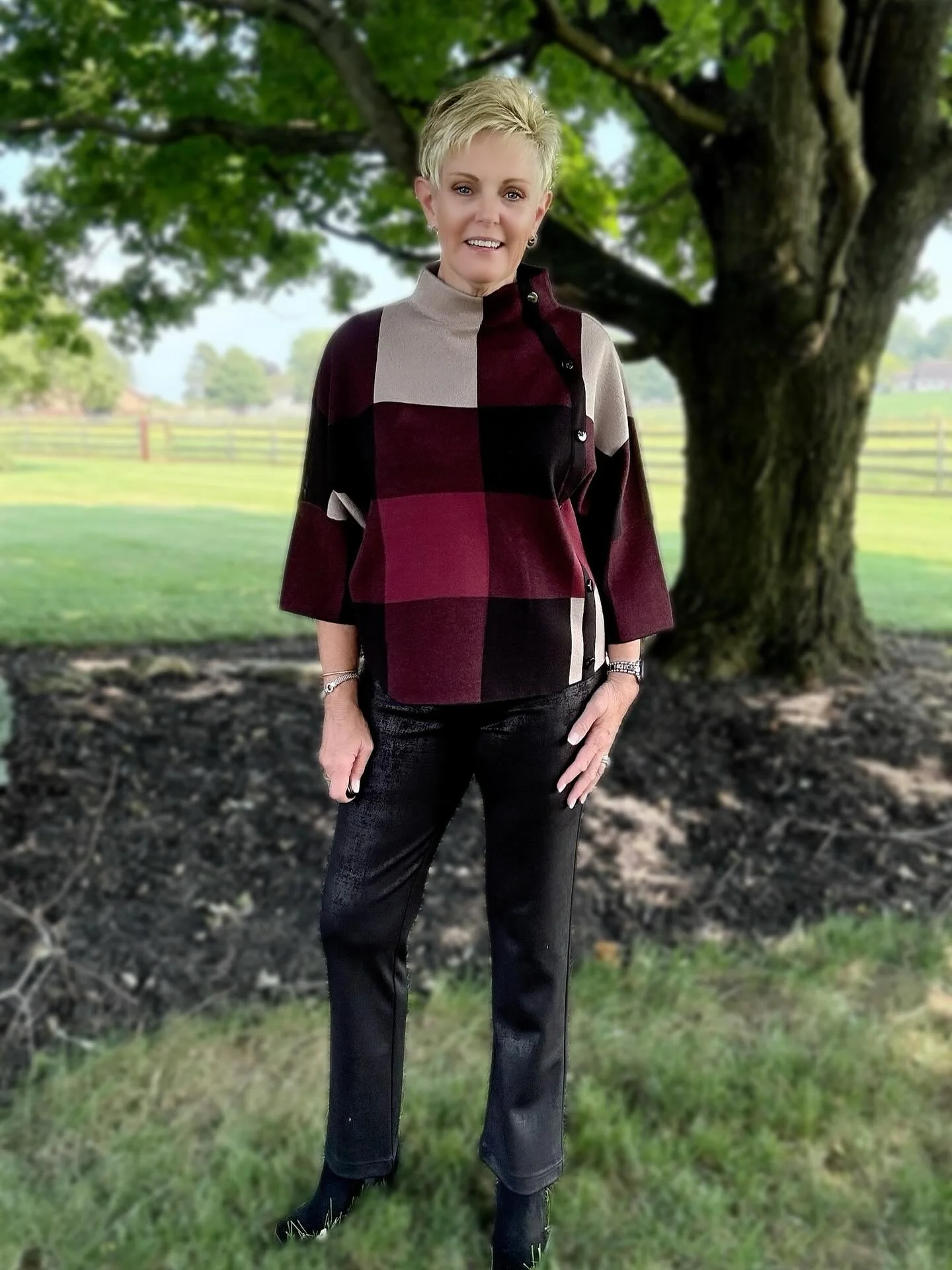 🍁Fall is in the air today! 🍁 And we are ready! Check out our new arrivals from Fifteen Twenty, Ribkoff, Nic+Zoe, Renuar, Elliott Lauren and more!
.
.
#shopsimplyjhershey #boutiqueshopping #shopsmallbusinesses