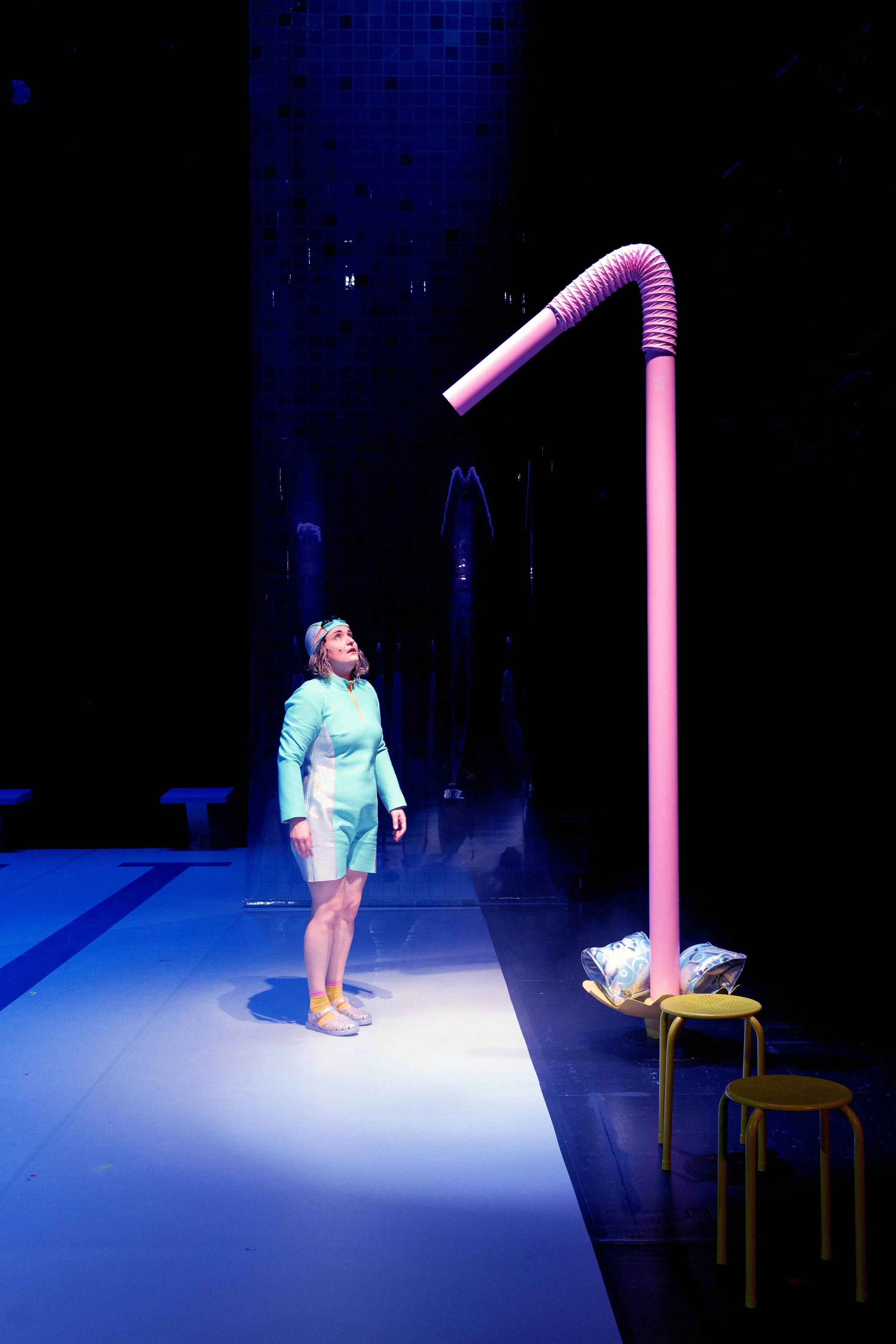   WANDA WALFISCH - Eine junge Oper mit Werken der Renaissance    Staatsoper Hannover, Ballhof 1   Premiere:  05. April 2024   Regie:  Maria Kwaschik   Musikalische Leitung:  Max Bilbe   Bühne:  Isabelle Kaiser   Kostüm:  Franziska Müller   Dramaturgi