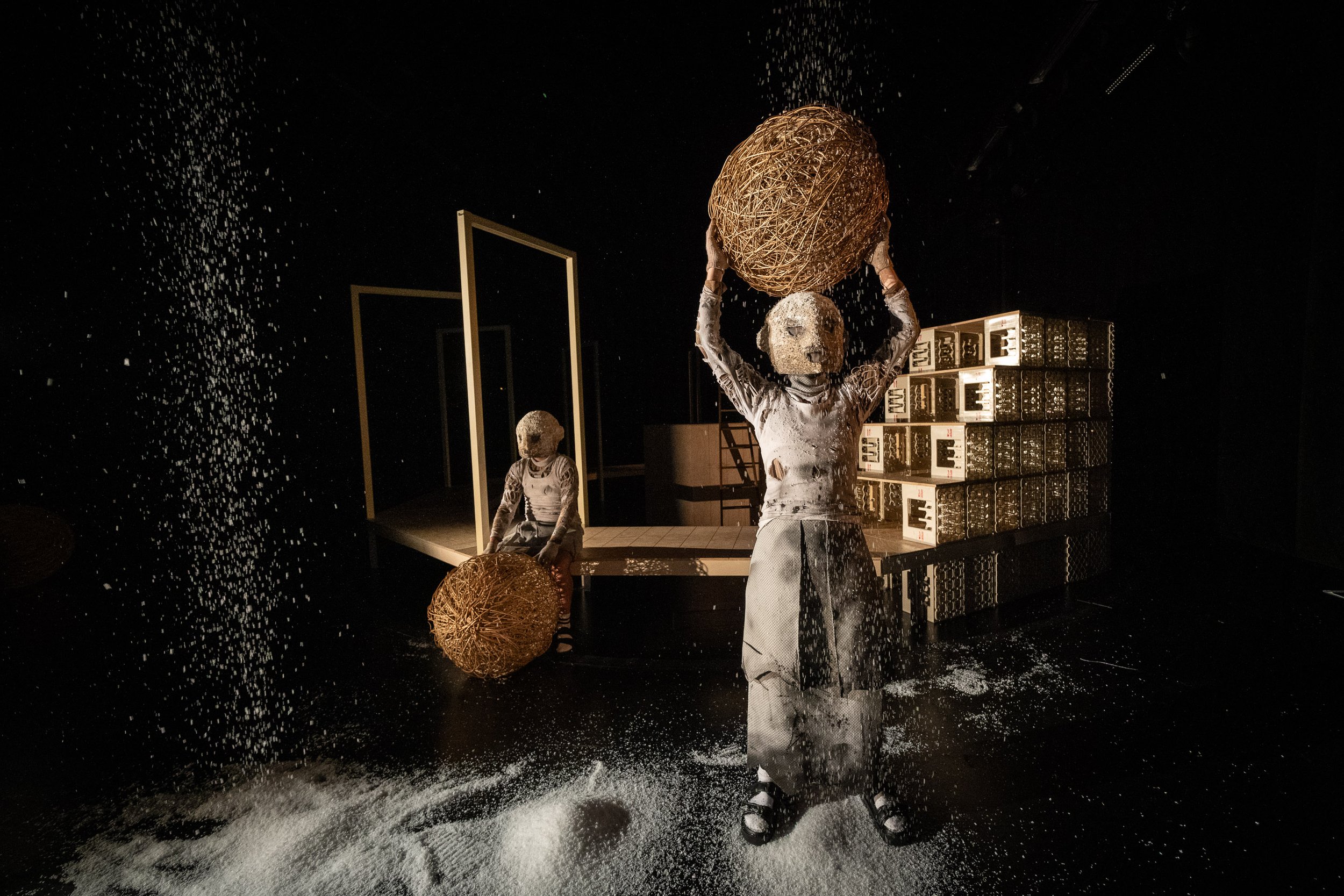 24-1217-1947-46 sRGB.jpg