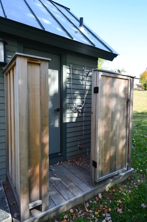 exterior-shower-design-maine