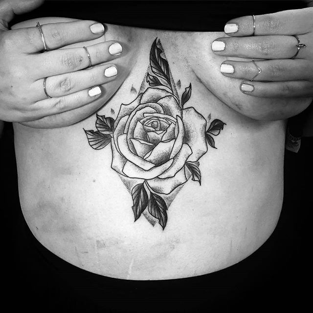 By @blvckened_blood
・・・
Dying roses everyday.

@peakneedles  @maydaytattoosupply @blackworkers @eikondevice @kingpintattoosupply #blackclaw @blackclaw @onlyblacktattoos #btattooing #blackworkerssubmission #blackworkheart #blackwork #blackworktattoo #