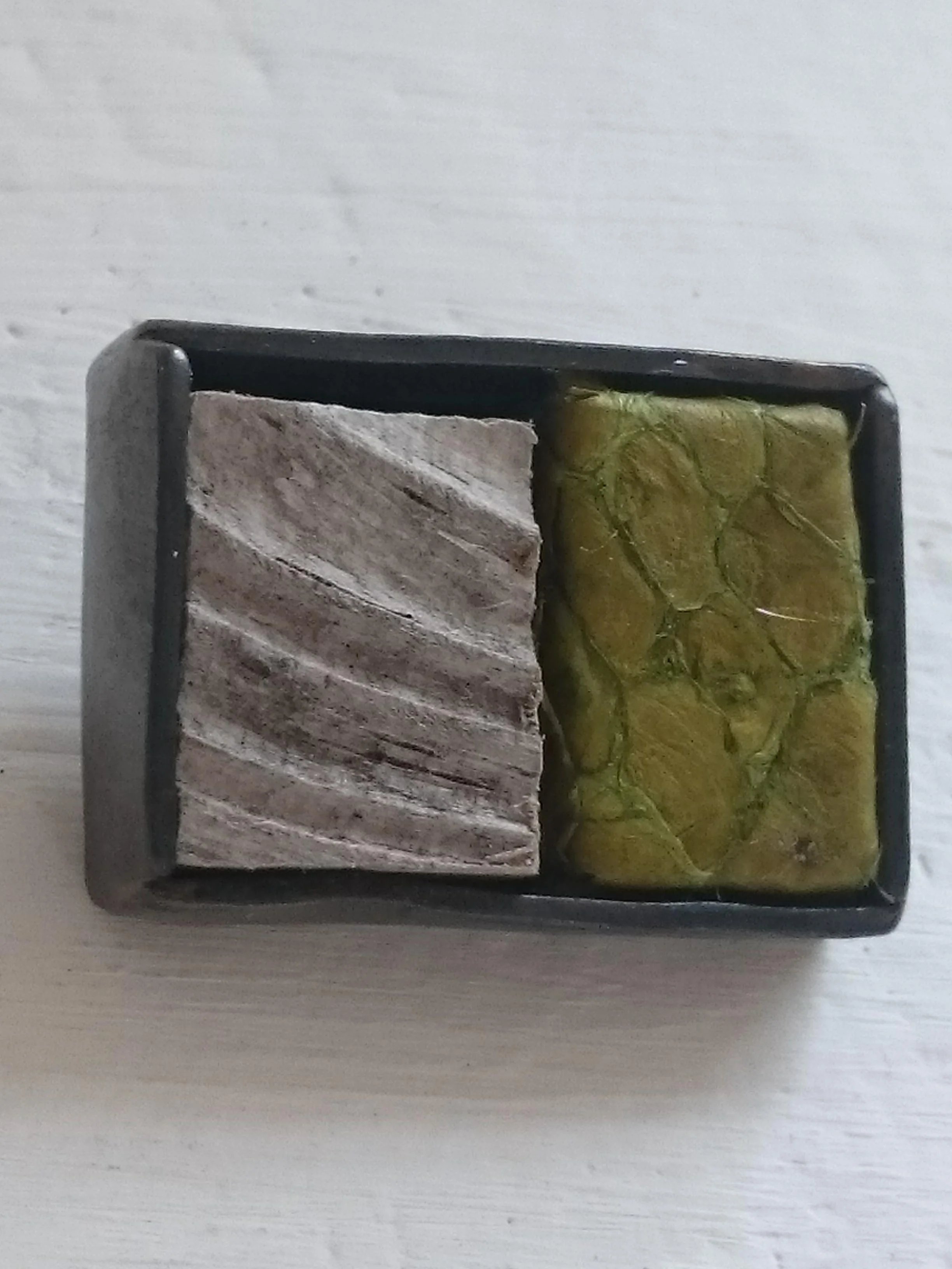 Brooch3.jpg