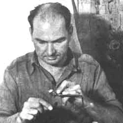 Reuben-Cross_250.jpg