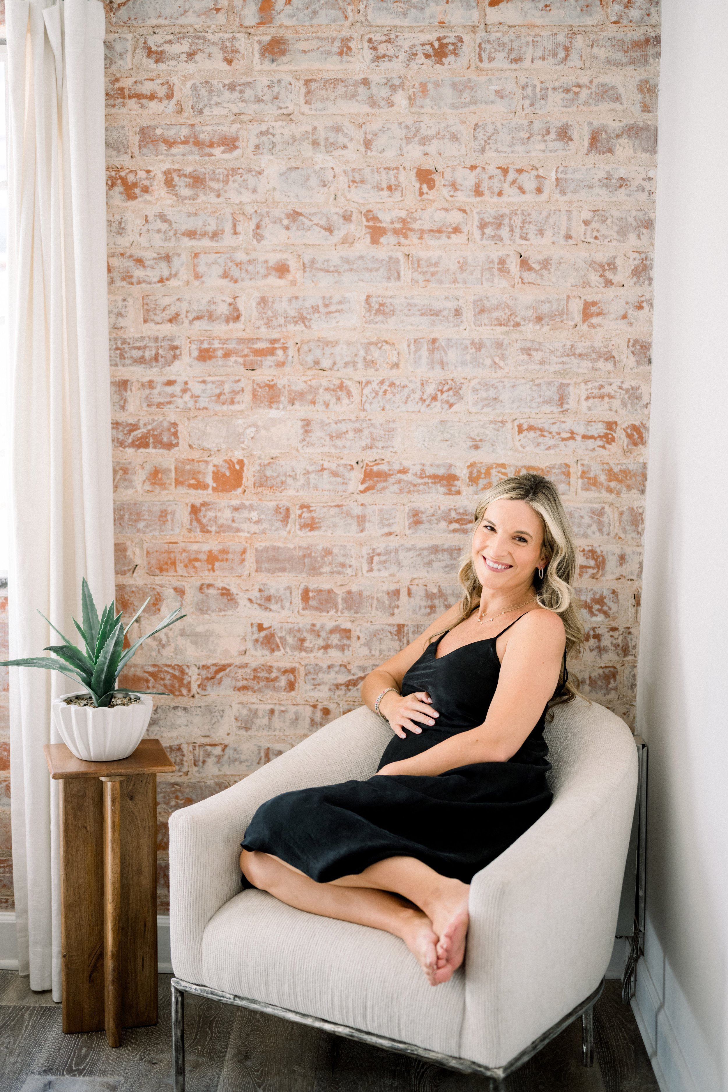 lexi_maternity-19 copy.jpg