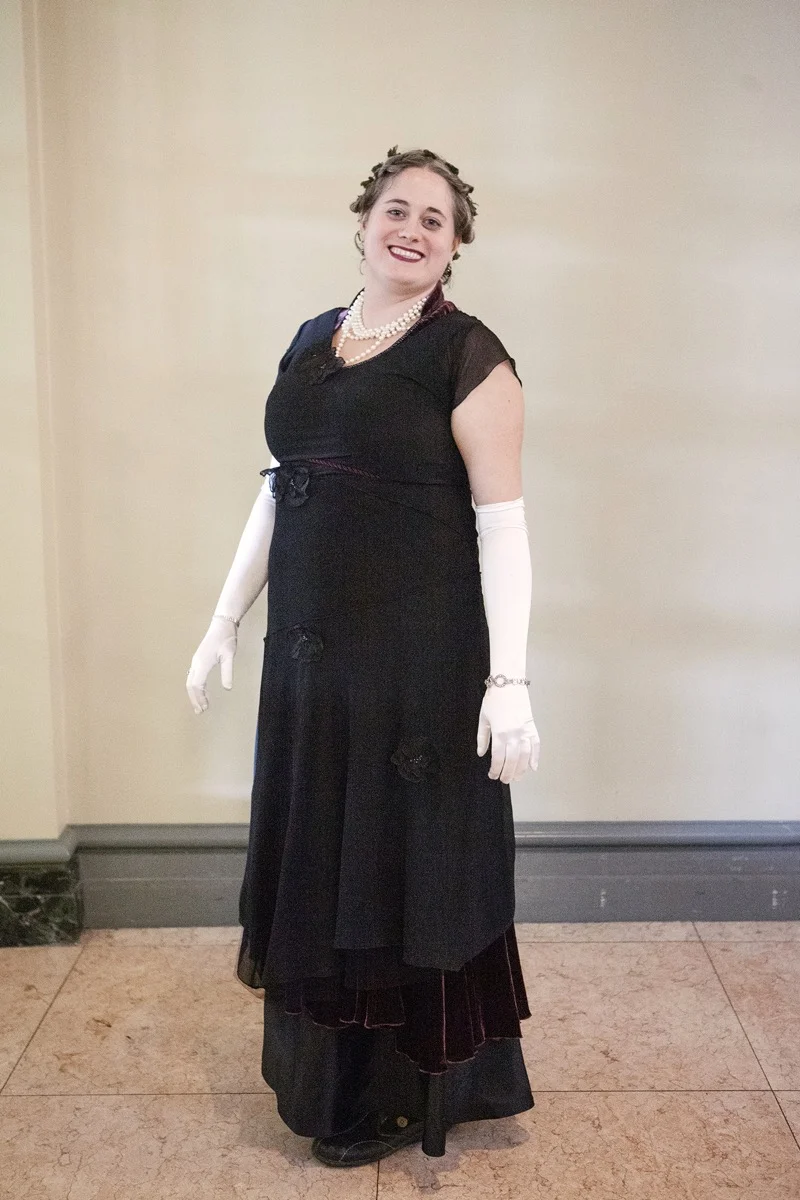 183_LeanneYerexCreative_RegencyBall_Portraits.jpg