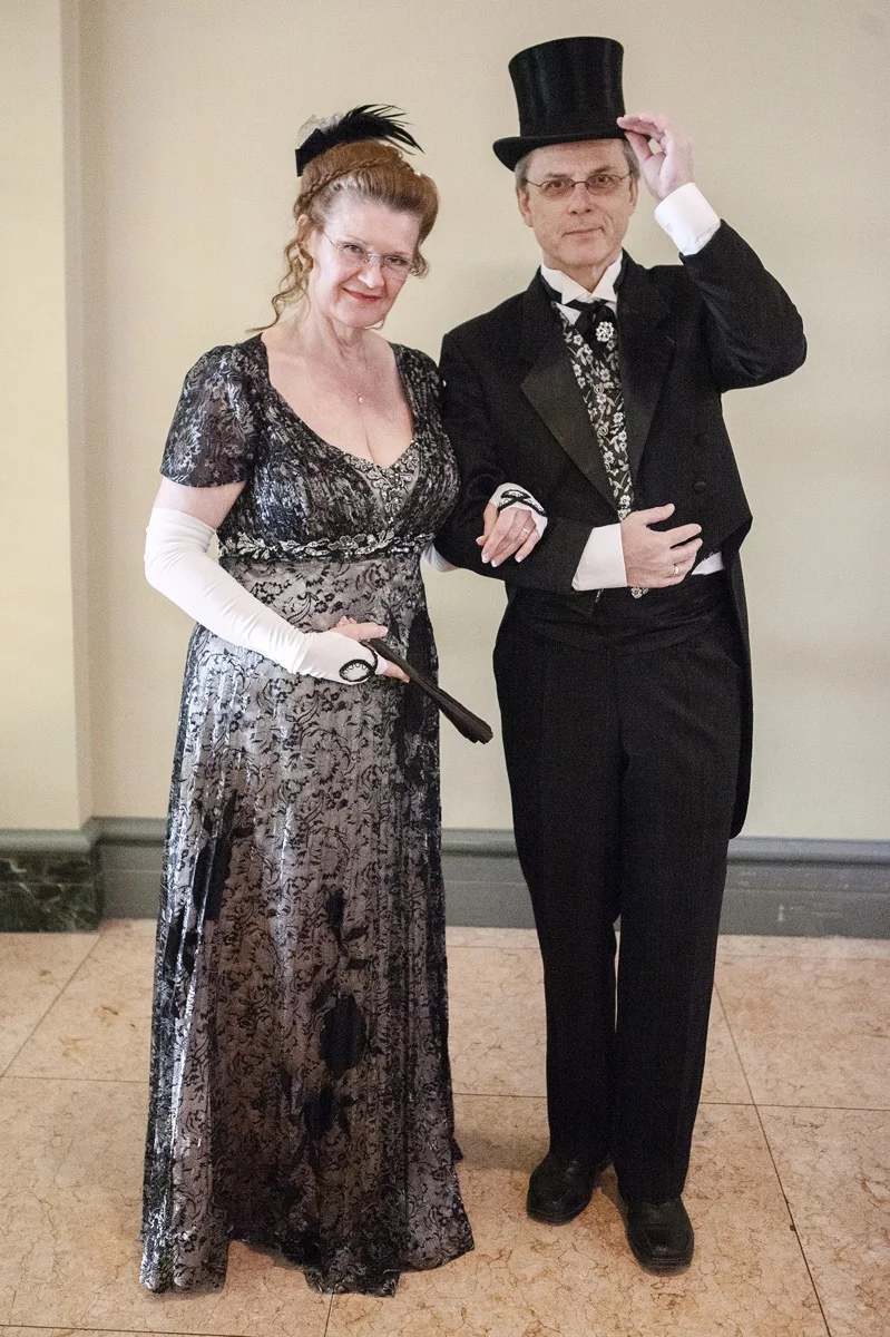 238_LeanneYerexCreative_RegencyBall_Portraits.jpg