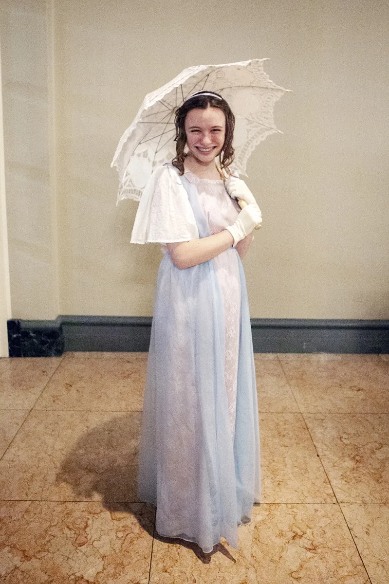 306_LeanneYerexCreative_RegencyBall_Portraits.jpg