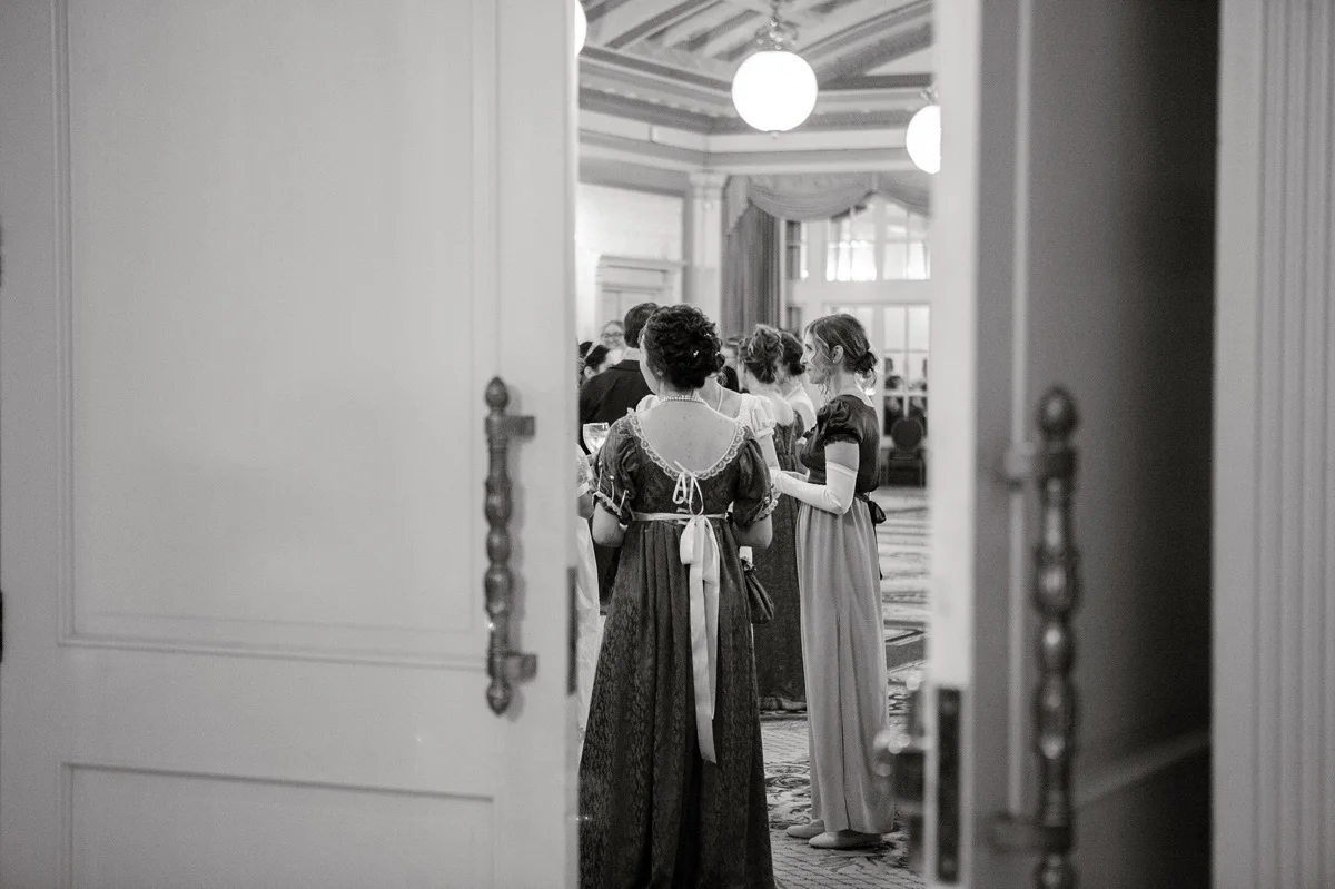 082_LeanneYerexCreative_RegencyBall_Event.jpg