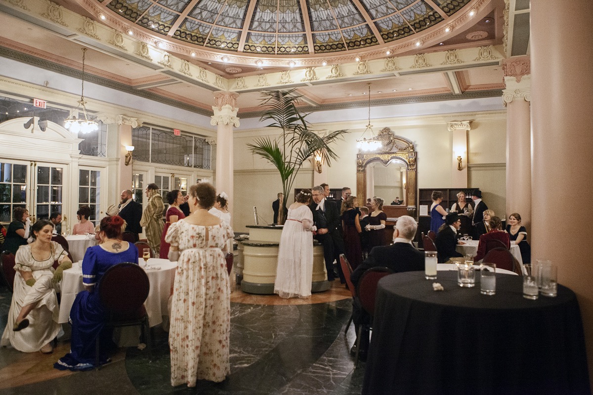 083_LeanneYerexCreative_RegencyBall_Event.jpg