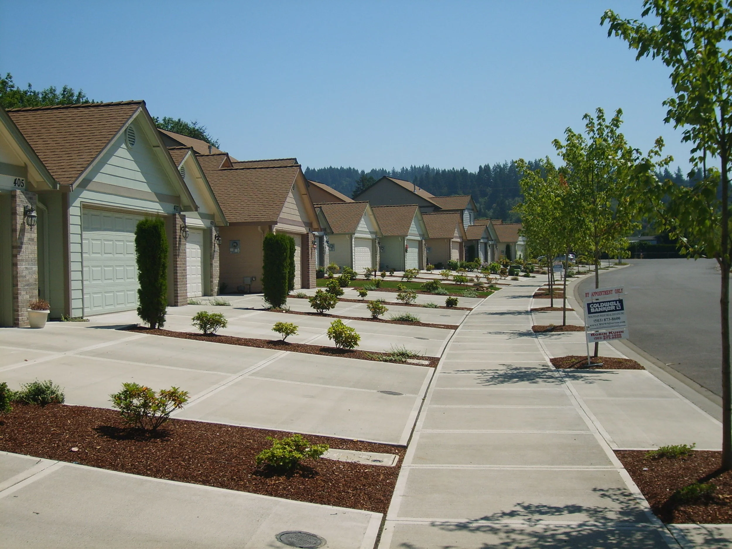 hawthorn village3.JPG
