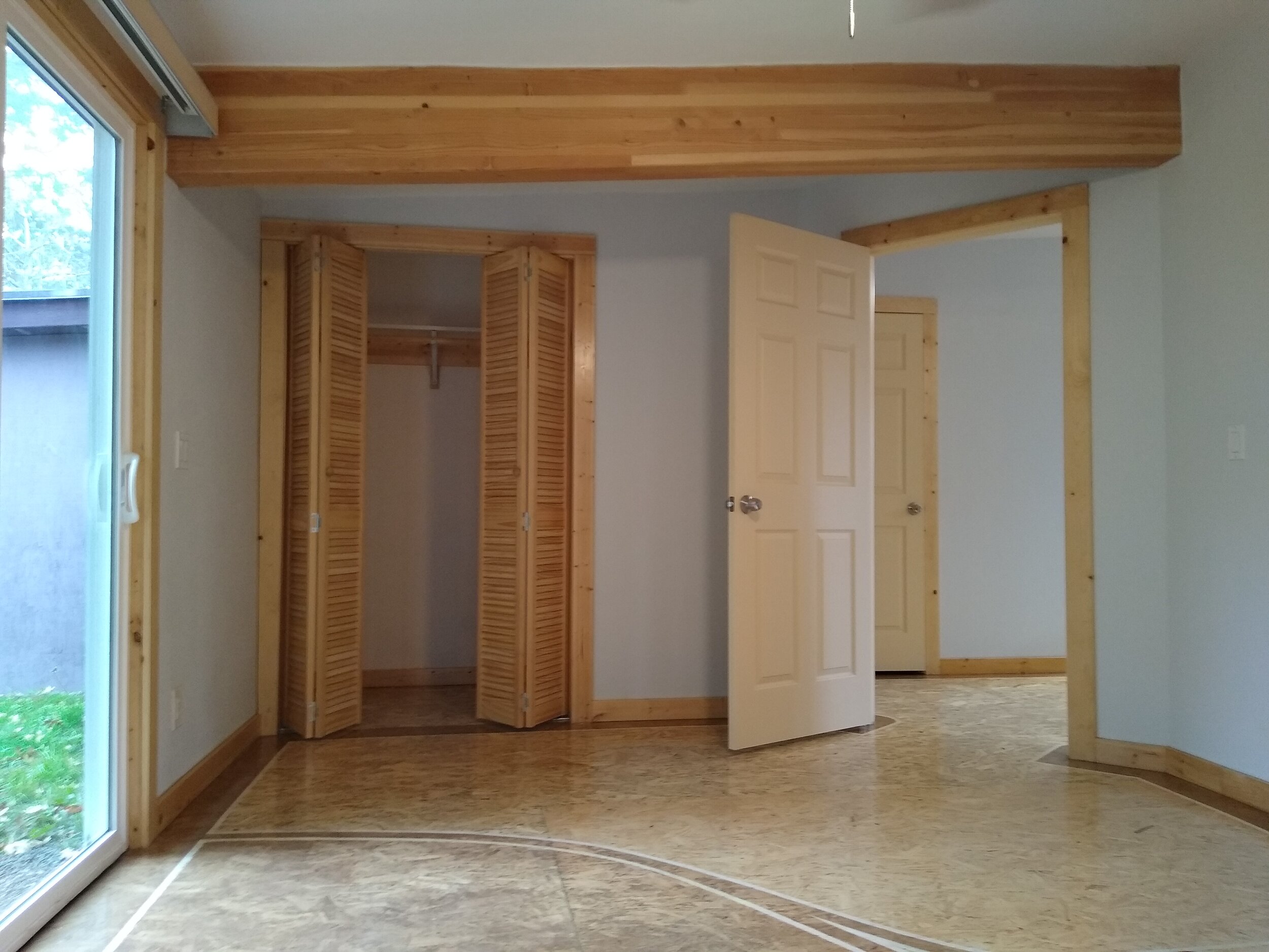 331 mcclaine 1 bedroom (2).jpg