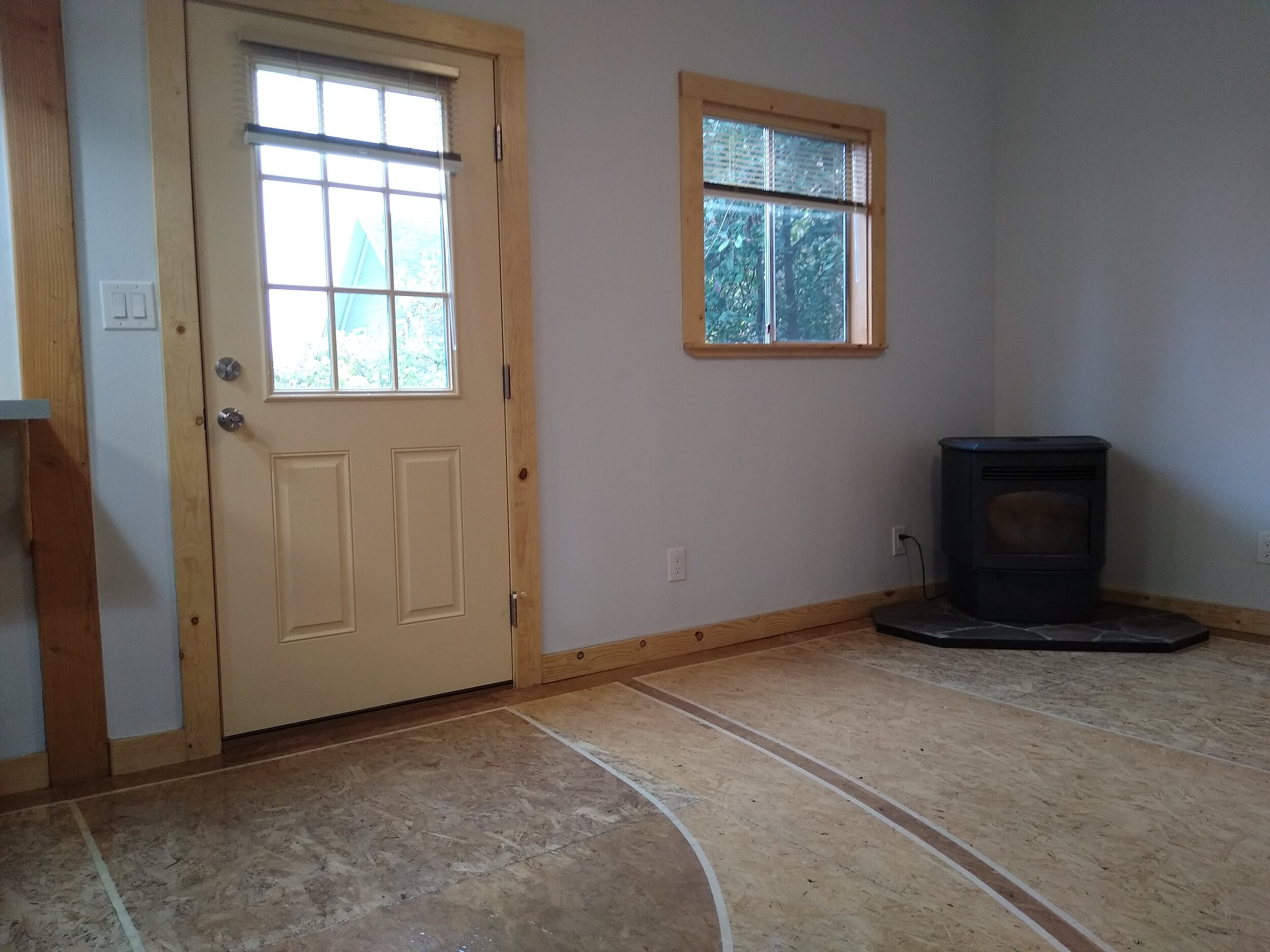 331 mcclaine 1 bedroom (17).jpg