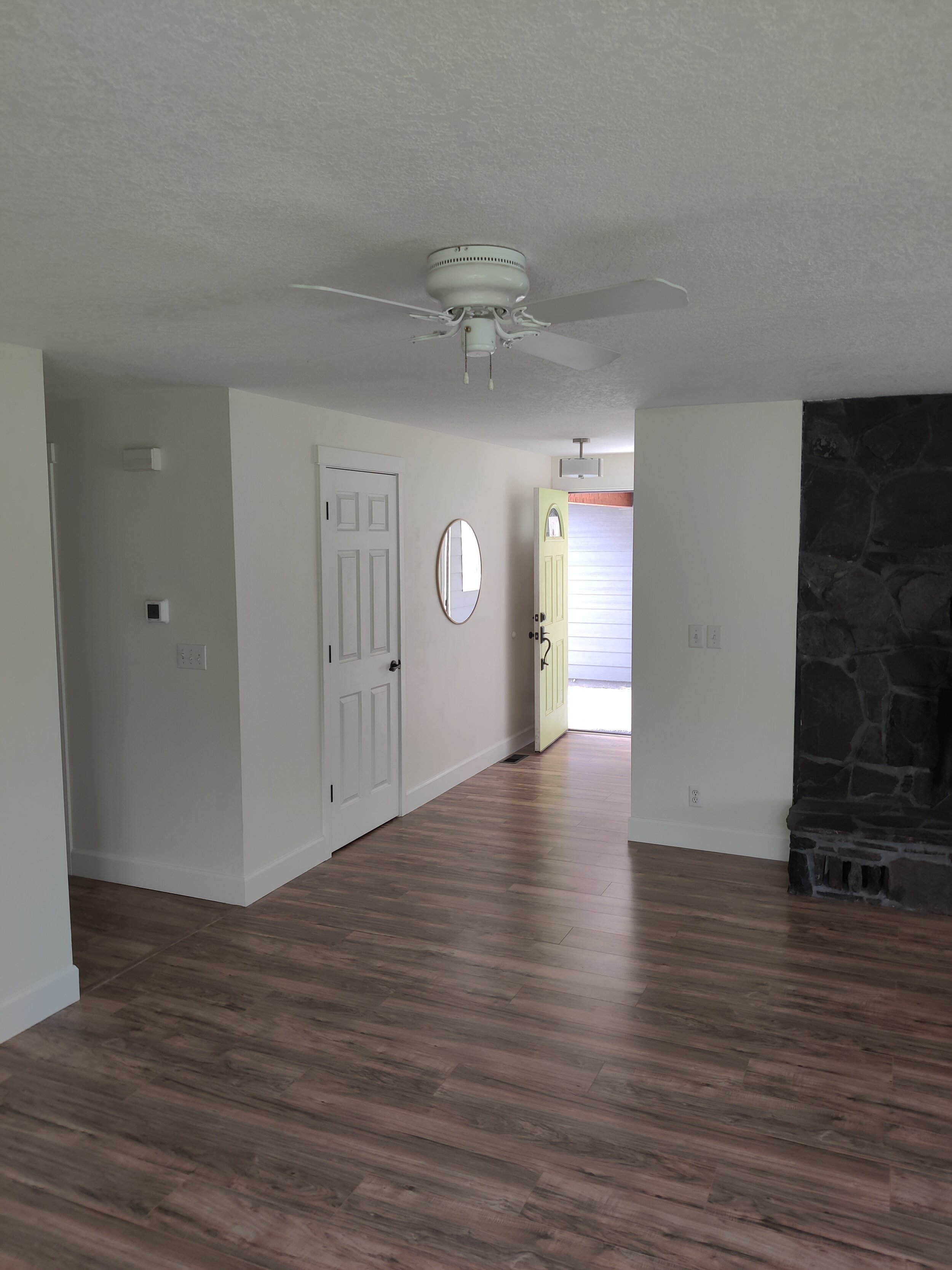 2655 n maple ct canby (15).jpg