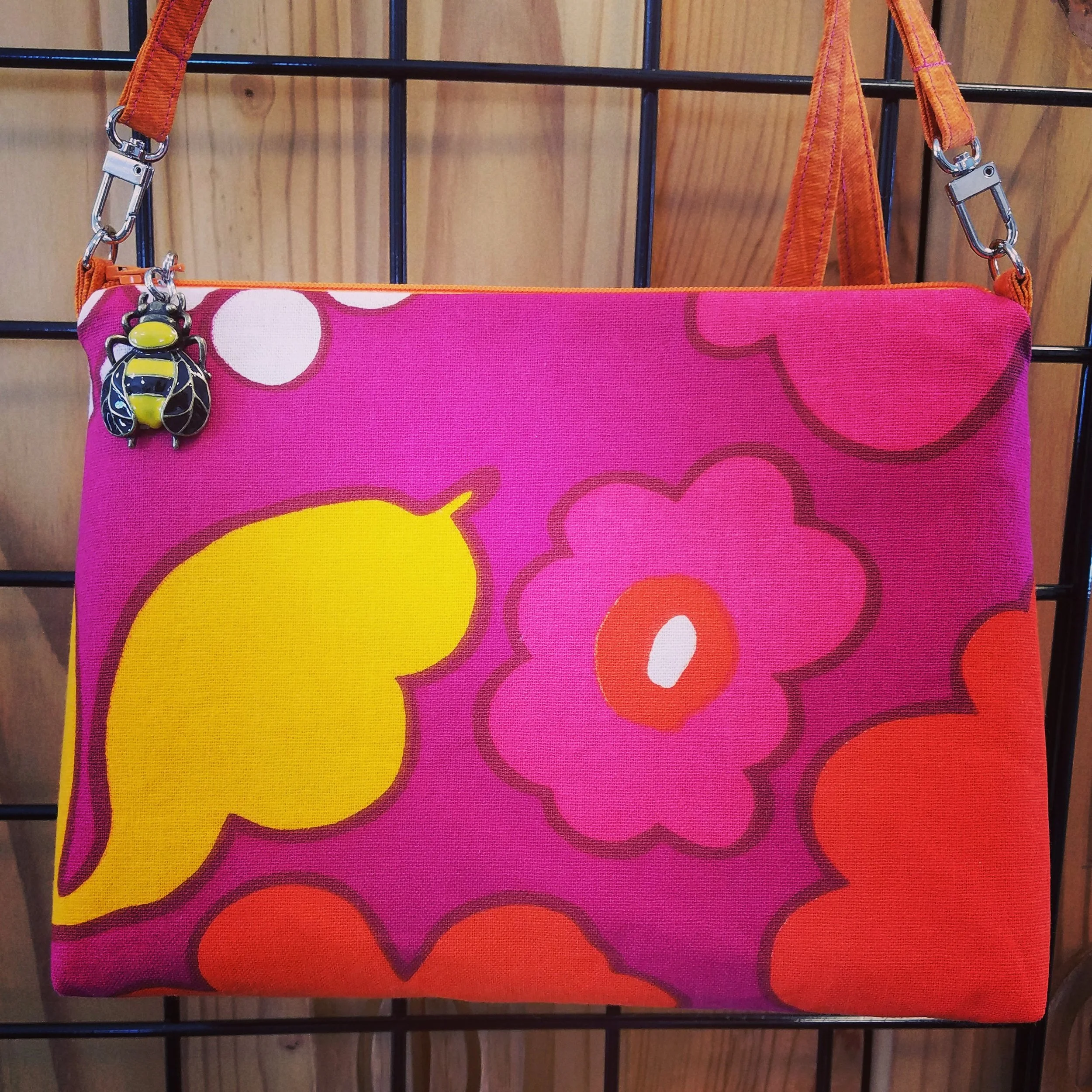 Charming Convertible Handbag Pattern