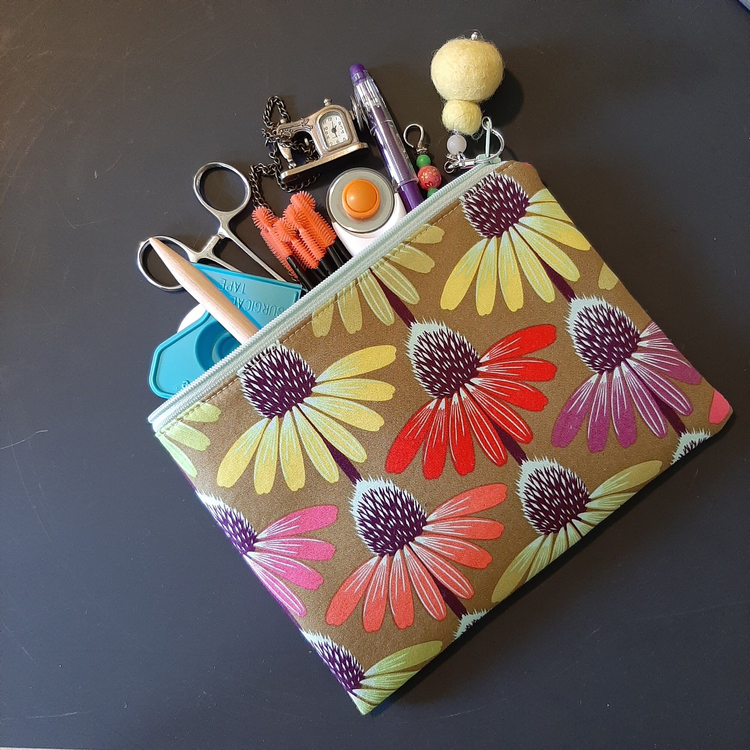 ReZipper Pouch  ***Free Pattern***