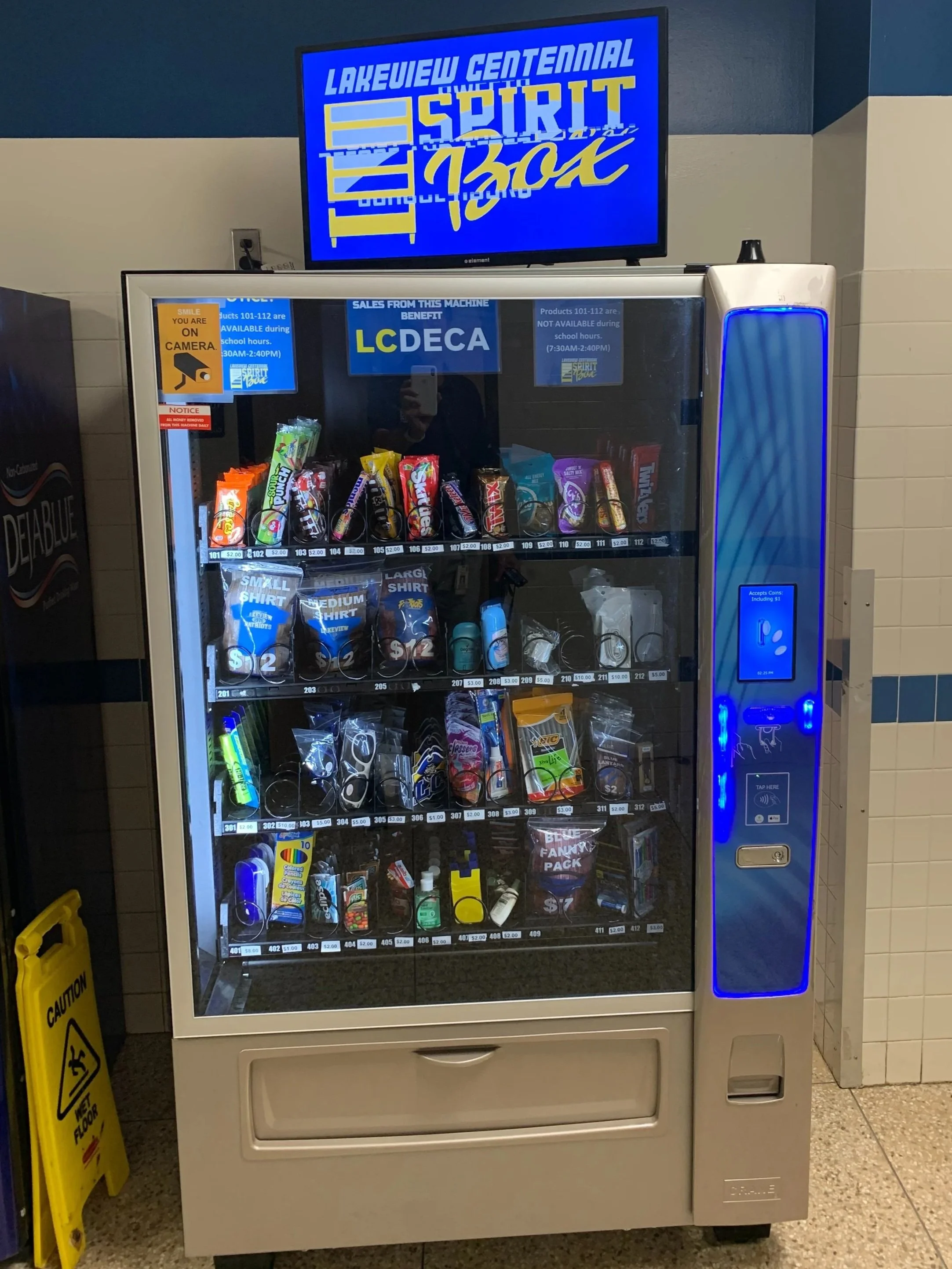 Top 10 Best‑Selling Items for School Store Vending Machines