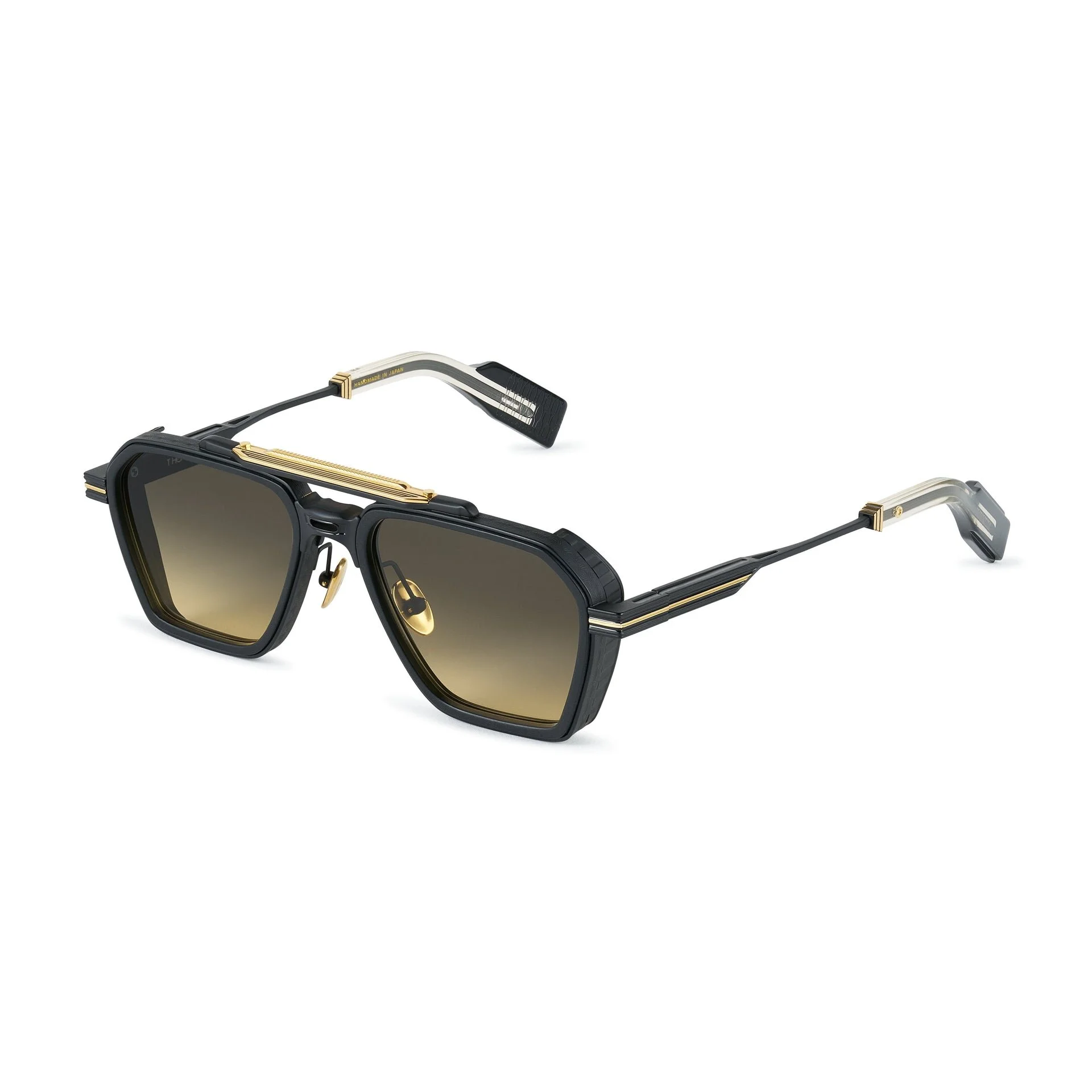 GT7_THENRI_Traverse_Designer_Sunglasses_Ecommerce_037.jpeg