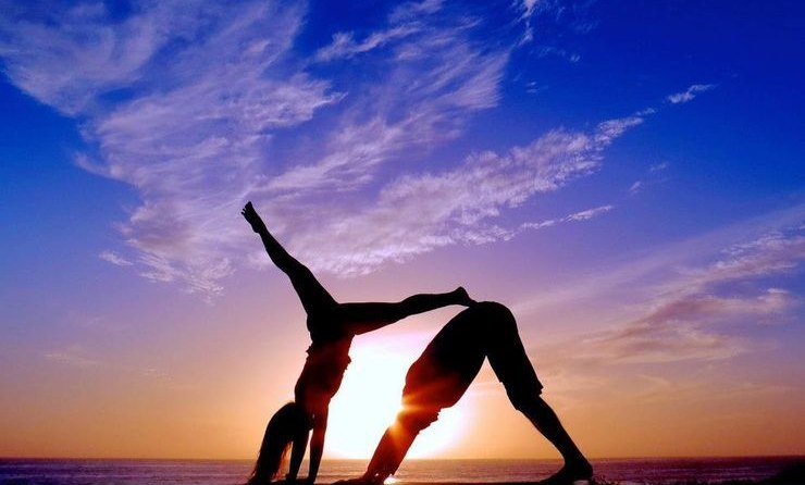 PartnerYoga.jpg