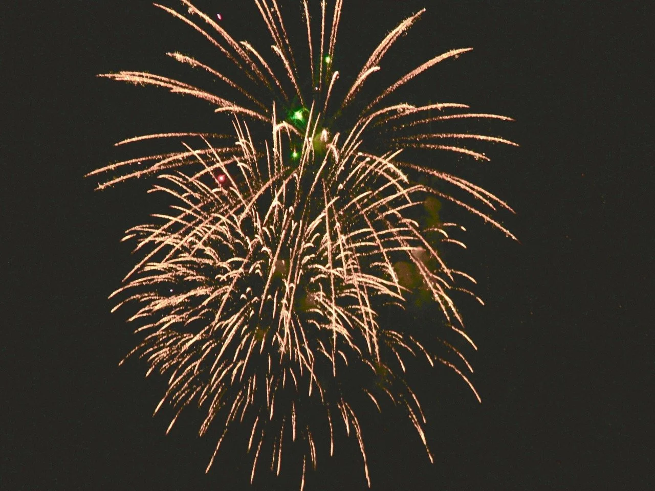 FIREWORKS over 3 MILE HARBOR 2024