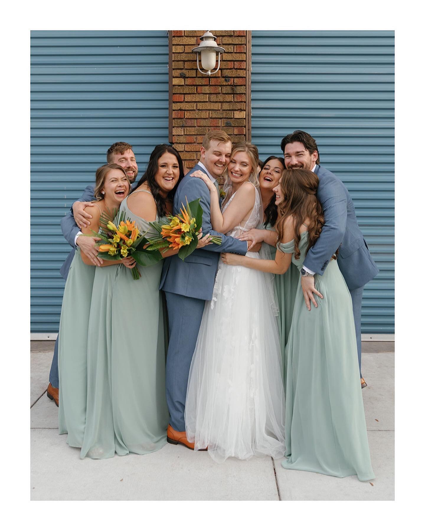 Molly &amp; Jaime&rsquo;s Wedding Day Sneaks Part 5✨

Vendor Team 

Photographer @jessicacruzphotos 
Planner @snapdragonevents 
Venue @greenbenchbrewing 
Hair &amp; Makeup @lastingluxe 
Florals @fancyfreenursery 
Catering @eatatbodega 
DJ @djalexroy 