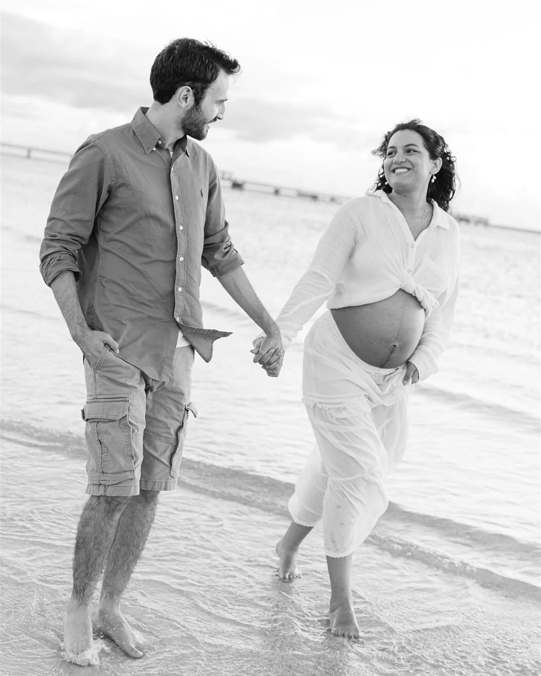 A quiet evening with two of the sweetest soon to be parents. Easy, calm and full of love before their baby arrives.