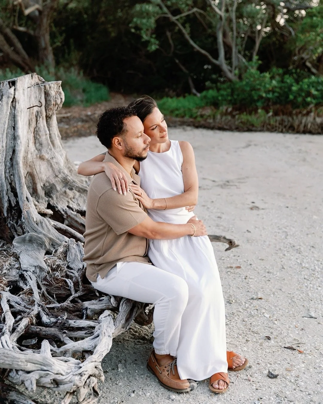 When Sarah and Eric first reached out to me about their Tampa Bay Watch wedding, they mentioned loving my style for the water, but after an evening together at the coast, I realized the connection goes way deeper than just a venue match and love for 