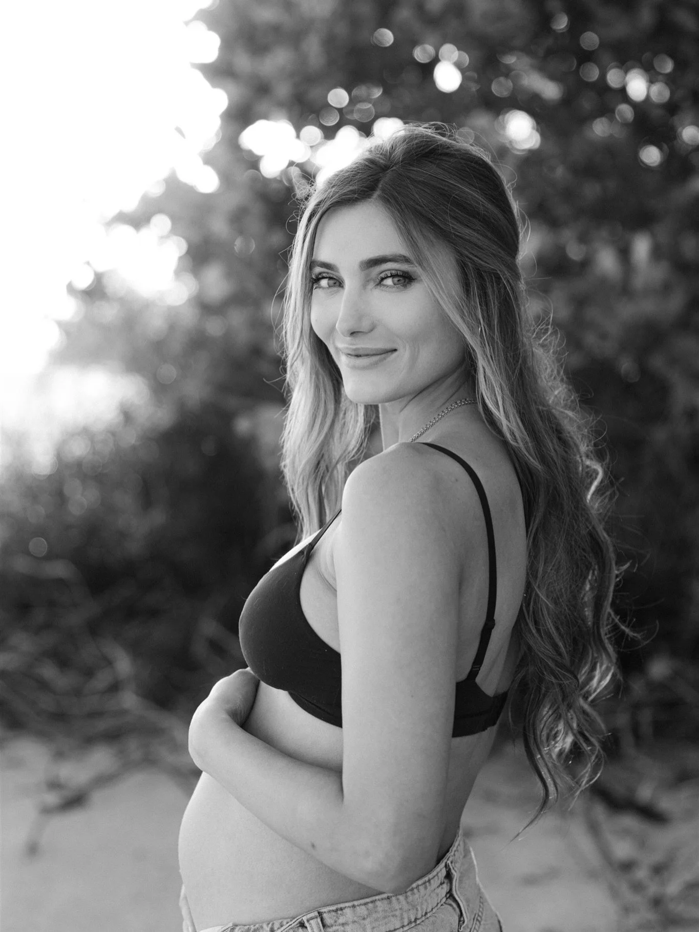 Motherhood is a wild ride and pregnancy is this fleeting window where it&rsquo;s just the two of you.

With all the noise of prepping for baby, step away from the to do list. It doesn&rsquo;t have to be the beach, just choose a place that is your cal