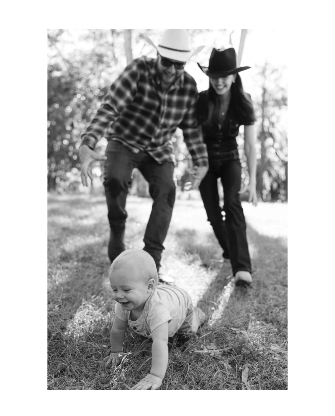 From their engagement, wedding and maternity announcement, to their maternity session and now their son&rsquo;s one year photos I am so grateful to be this beautiful family&rsquo;s lifelong documentarian. 

Letting him explore the grass, chase his pa