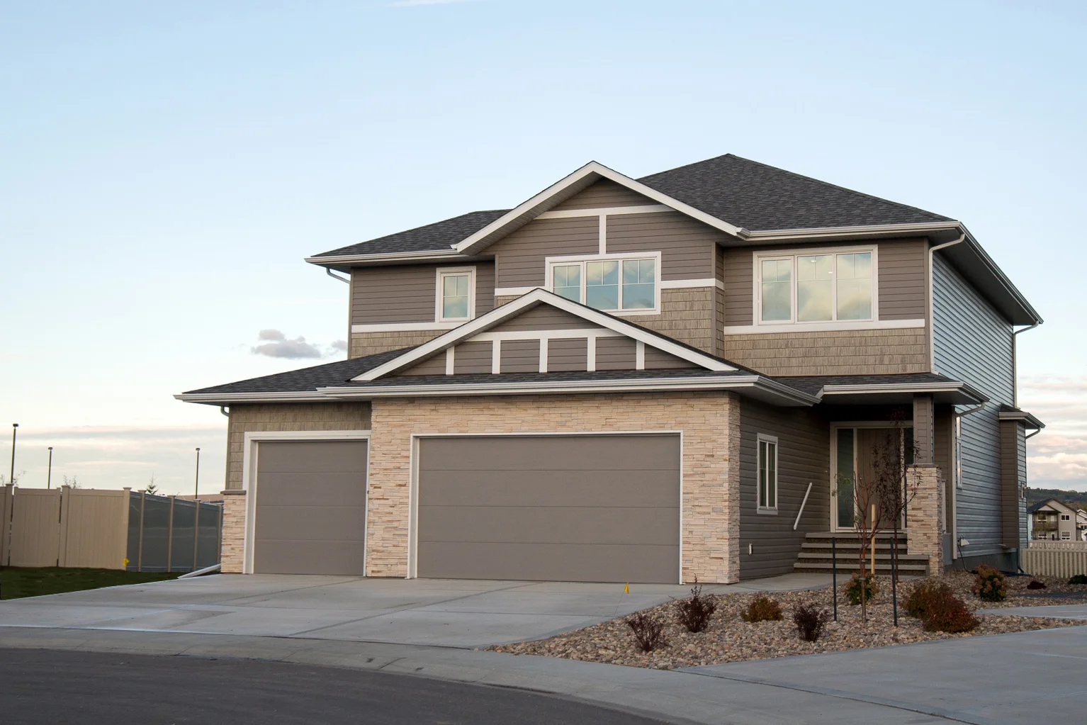 13Cobb_Exterior01.jpg