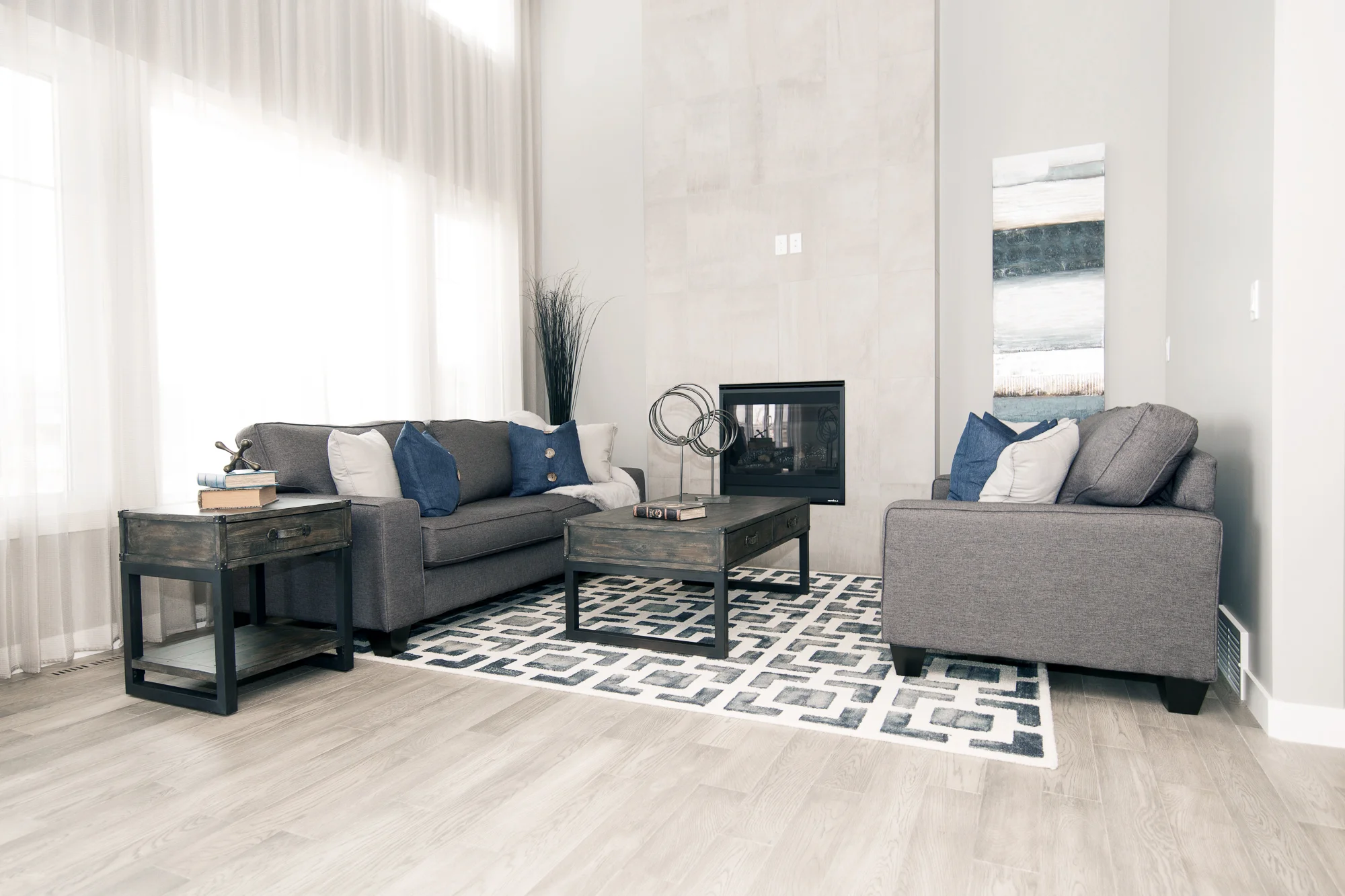 13Cobb_Living01.jpg