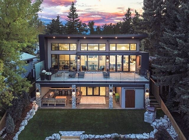W I N N I N G | The Shack took home best estate at the @bildcentralalberta awards! 
Want to see more?  Follow the link in our bio to our website and tap &ldquo;The Shack&rdquo;. You&rsquo;ll find the full gallery and video!
.
.
.
.
.
#exteriordesign 