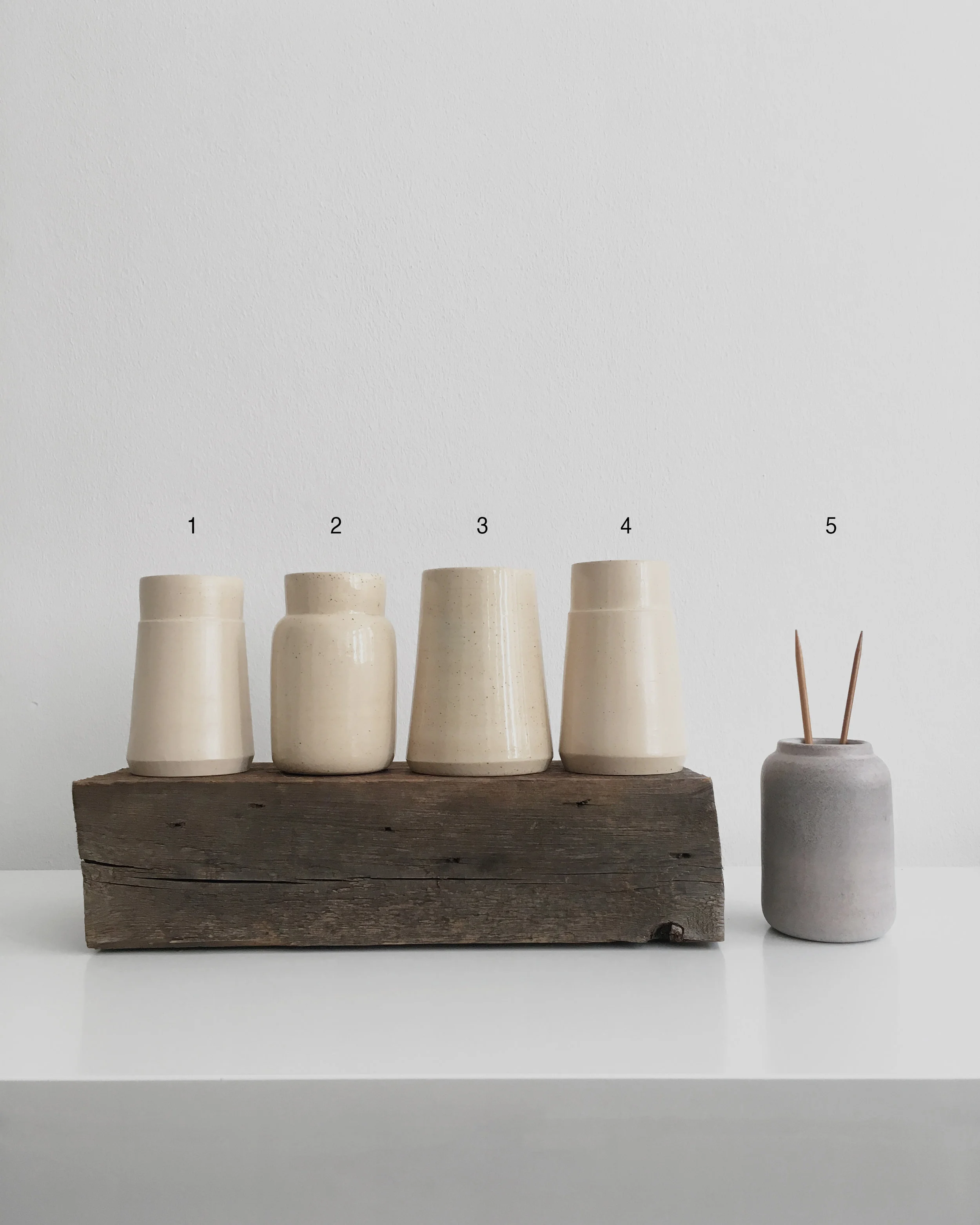 Ceramic needle vase