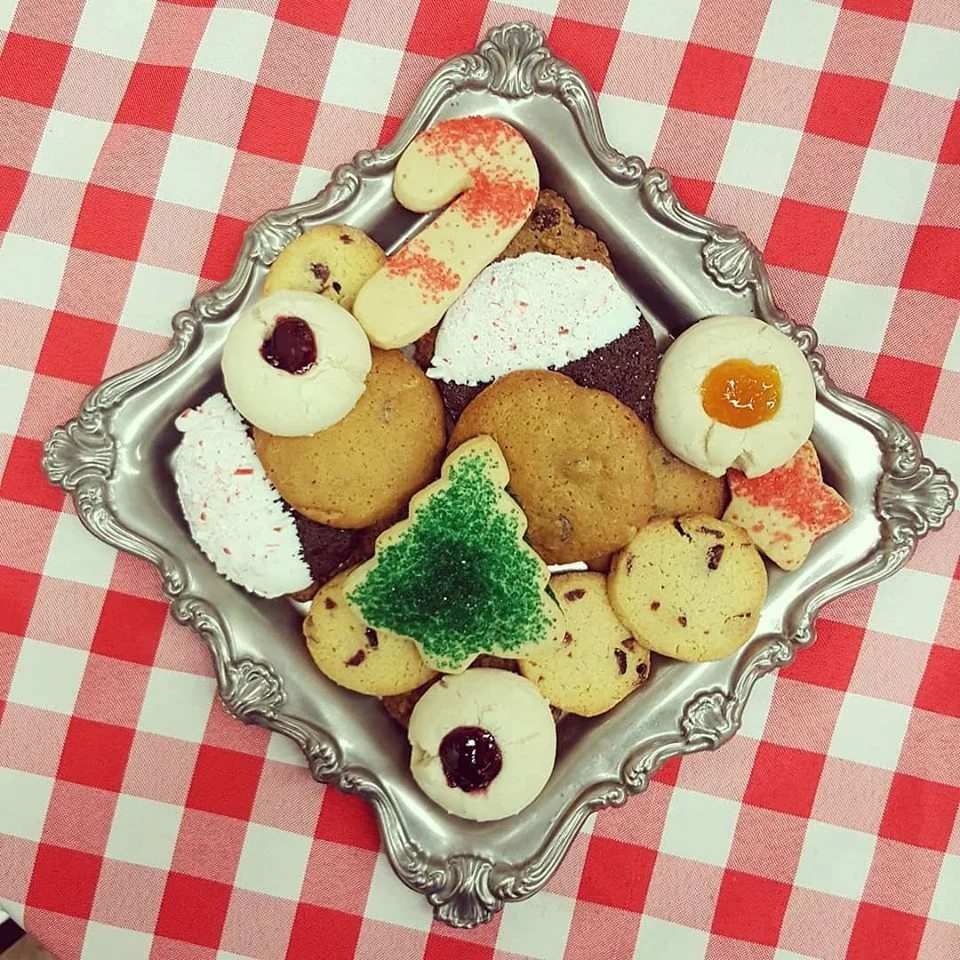 Holiday Cookie Box - 1 and 1/3lb