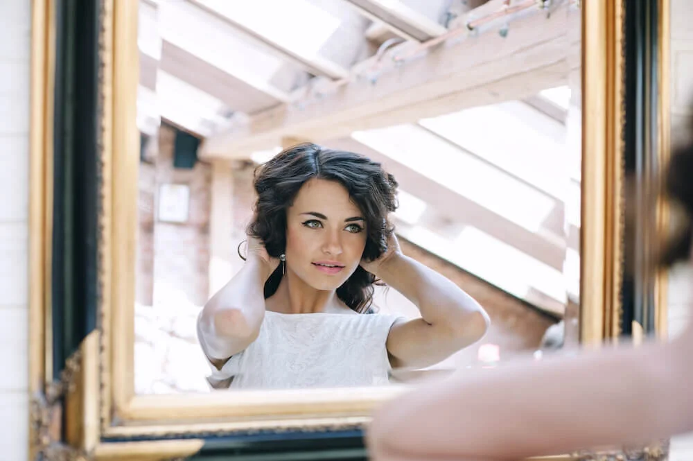 Beatiful Girl in Mirror (1).jpeg