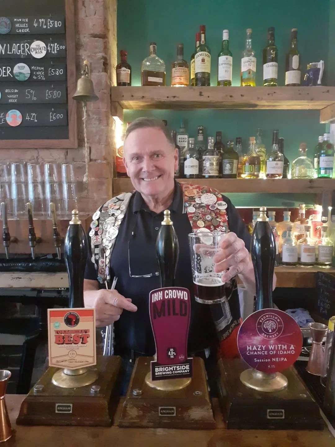 We had this bostin' fella in today. Pete Hill, out of West Bromwich. He's spent years visiting over 24,000 boozers out of the 2020 Good Beer Guide and we were his latest. He's only got 41 left and has raised over 7,000 quid for the air ambulance serv