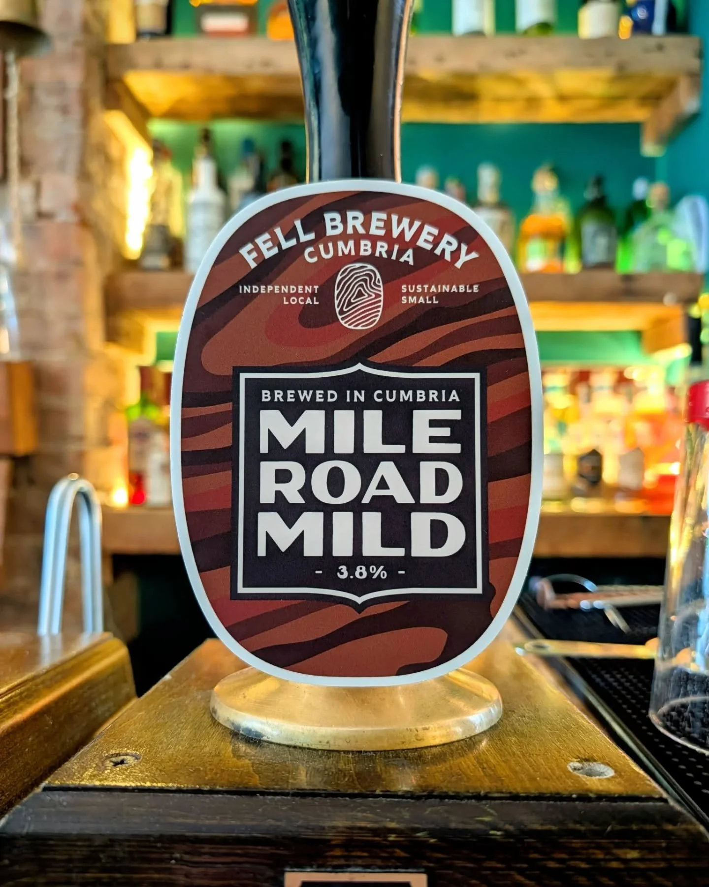 Looks like Mild is back on the menu, boys and girls!
Gluten Free Pale Ale by the fantastic Arbor, too.

#glutenfree #mild #paleale