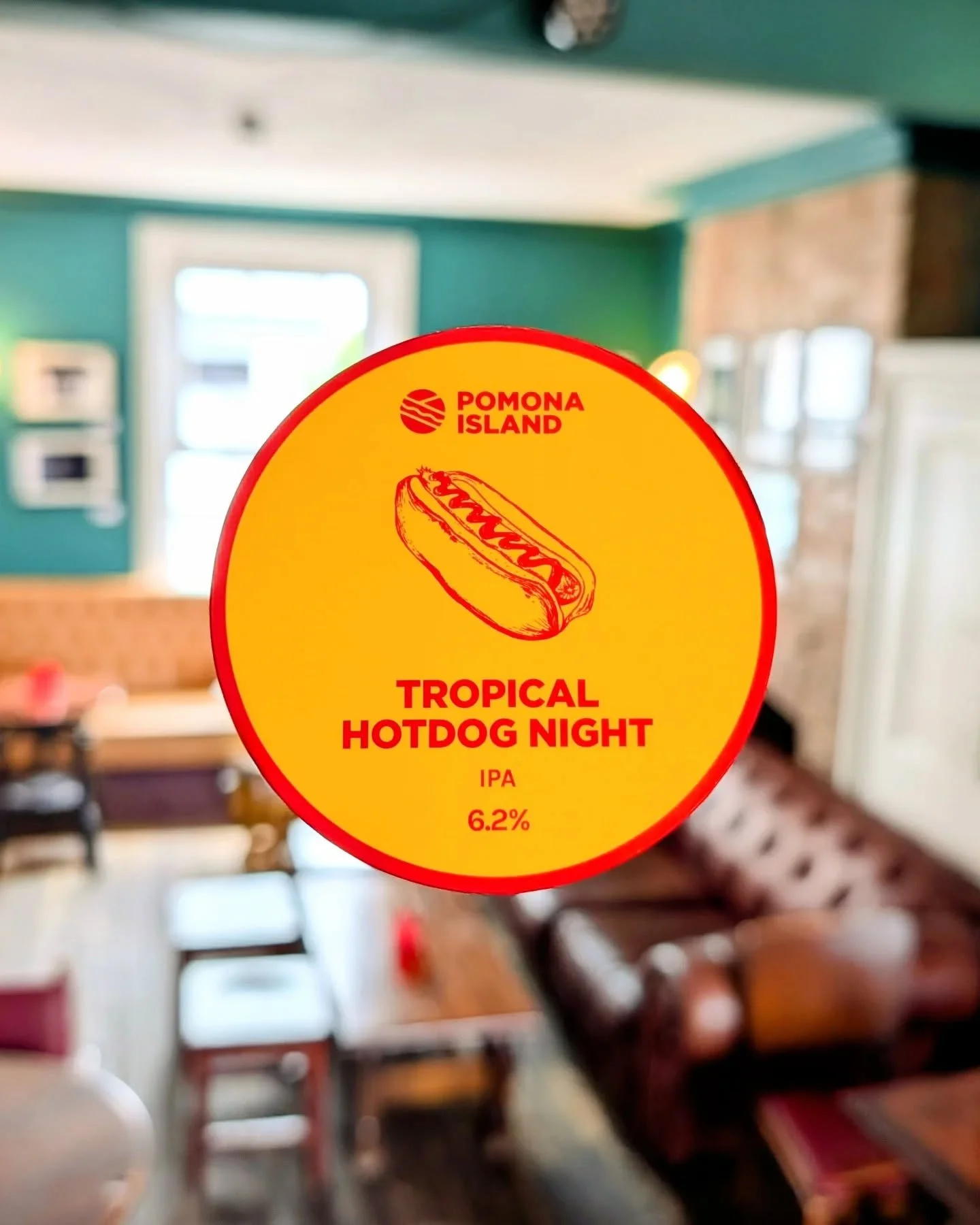 Hotdogs now on tap. 
7/11, keep up.

#pomonaisland