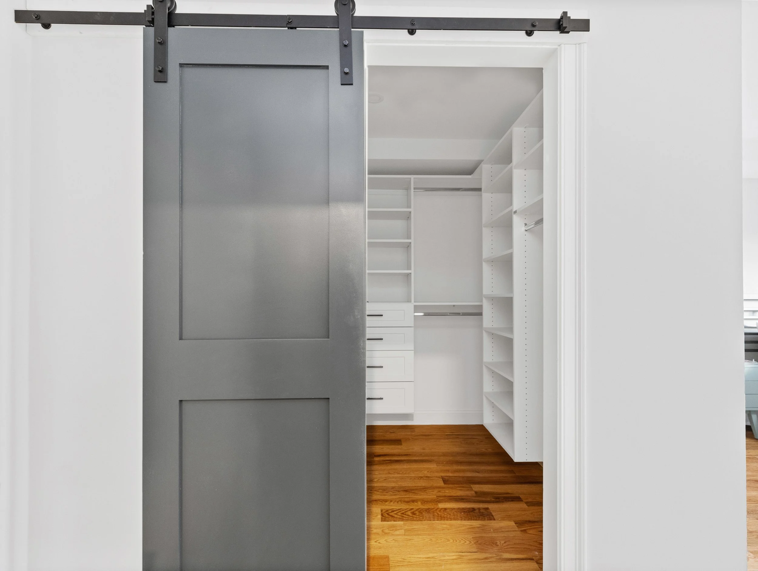 Bed 1 Closet.jpg