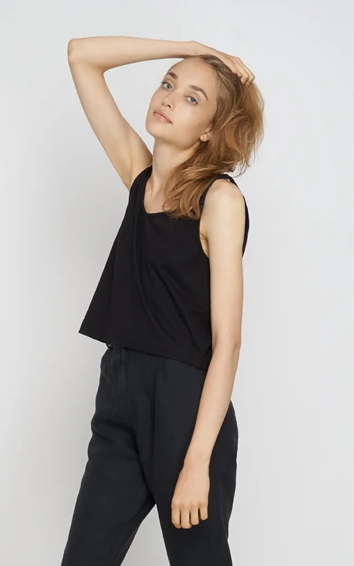 JF_SS18_Lookbook_Chana_Top_black_Macondo_Trousers_black_2.jpg