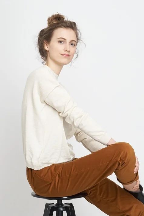 JF_AW18_Lookbook_Arvo_Sweater_ivory_Macondo_Trousers_ochre_1.jpg,