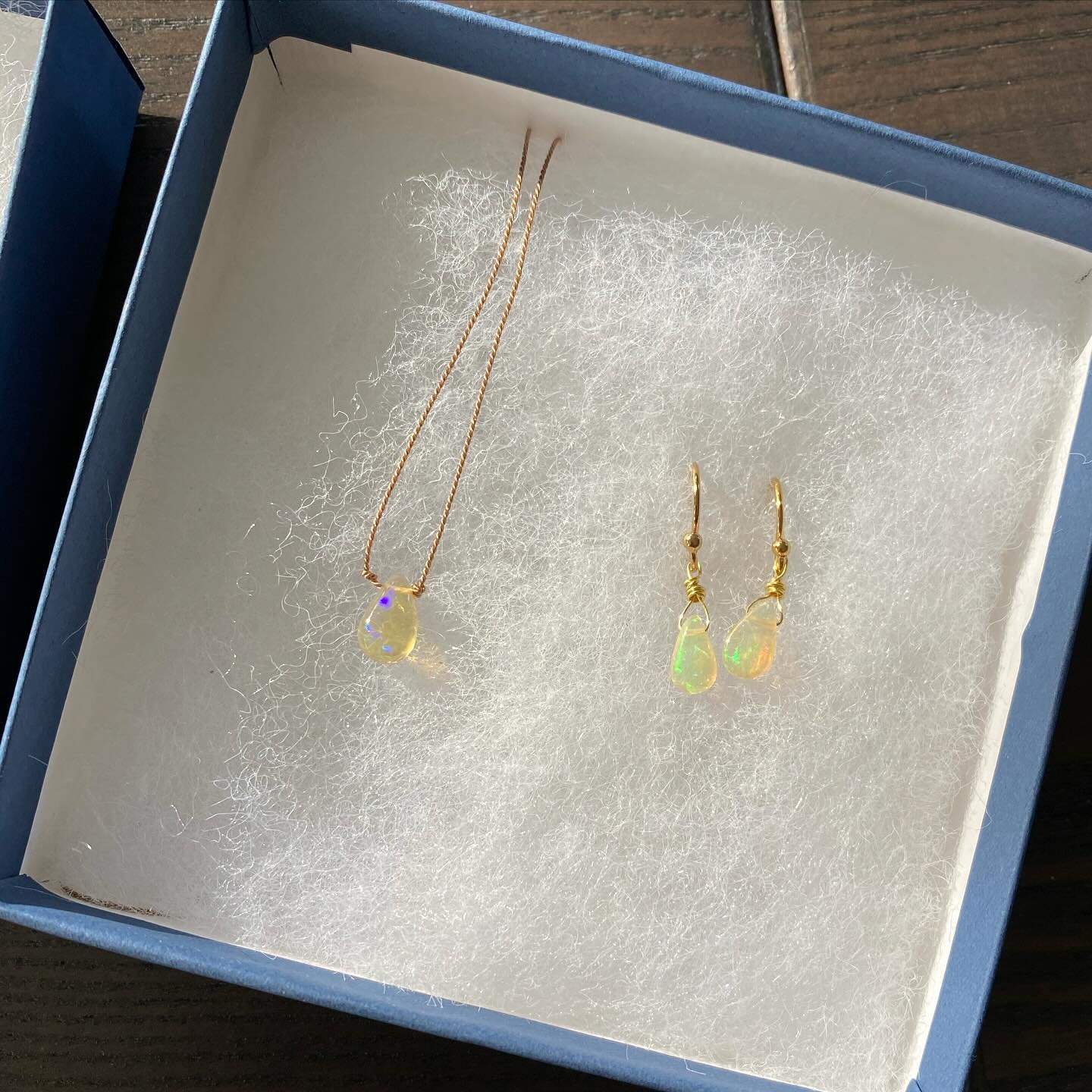 If you capitalized on my opal sale you can look forward to these rainbows 🌈 shipping out. If you missed it, keep your eyes peeled for another chance in a few weeks 😍