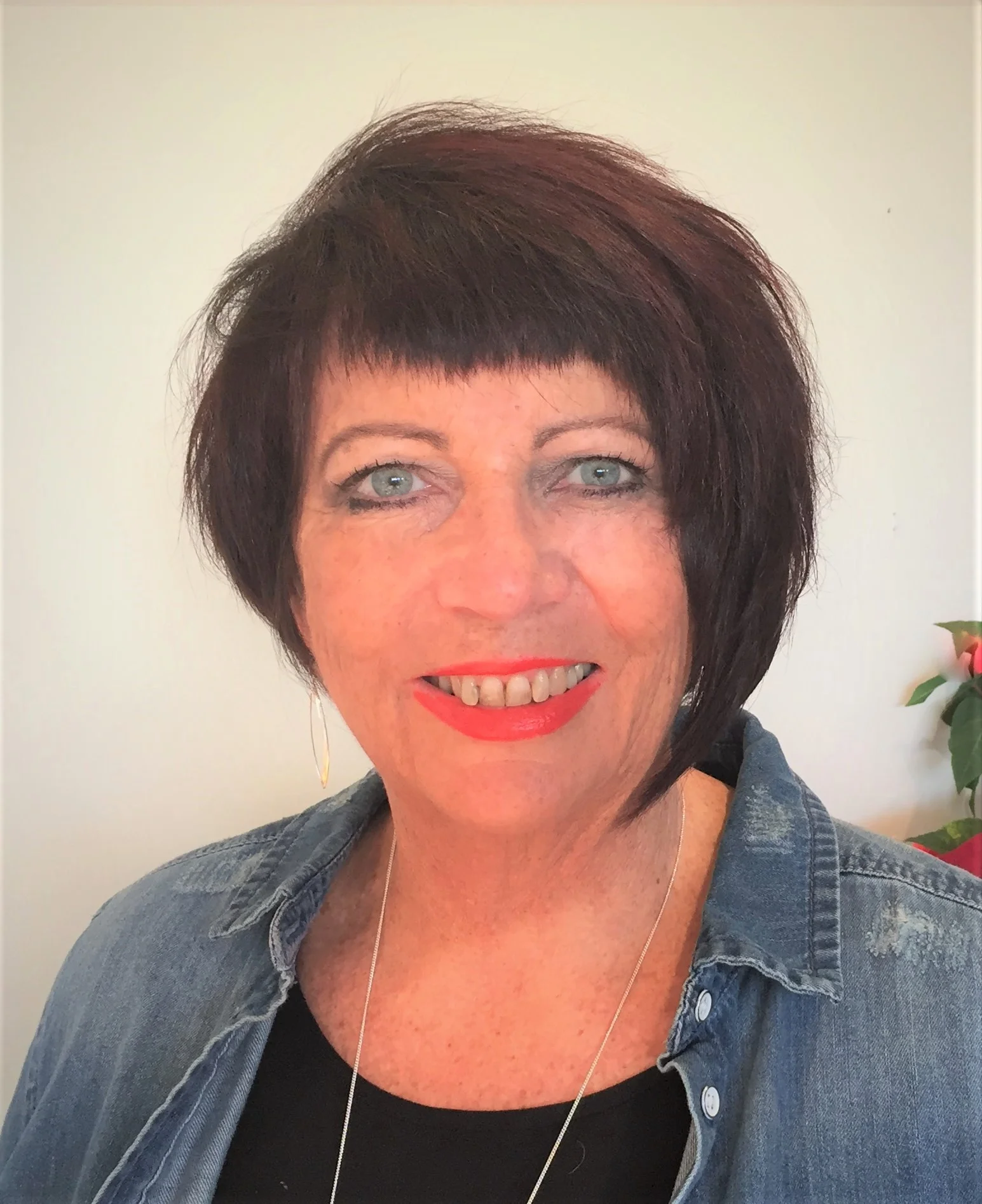 Assymmetrical cut for both work and play by David