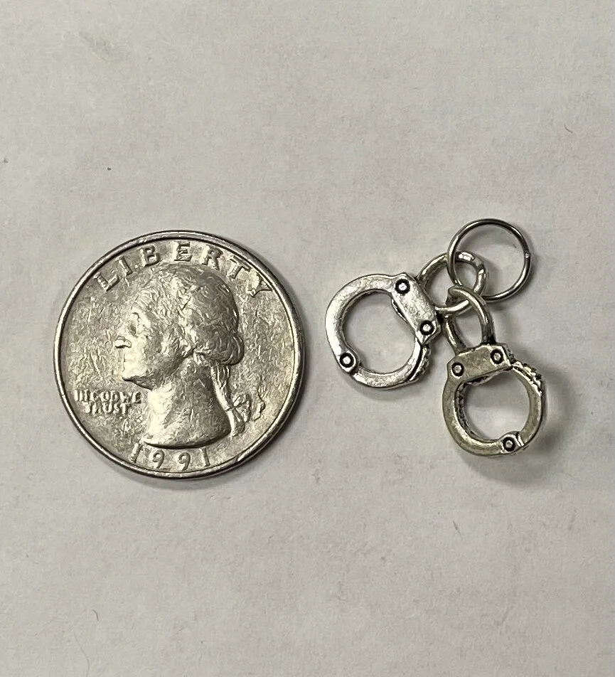 605CFB04-1D8D-4D5D-BA5B-9C562713B27C