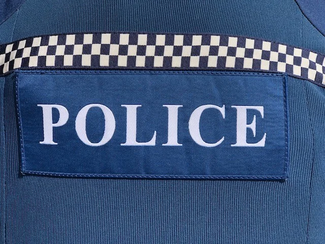 POLICE-7.jpg